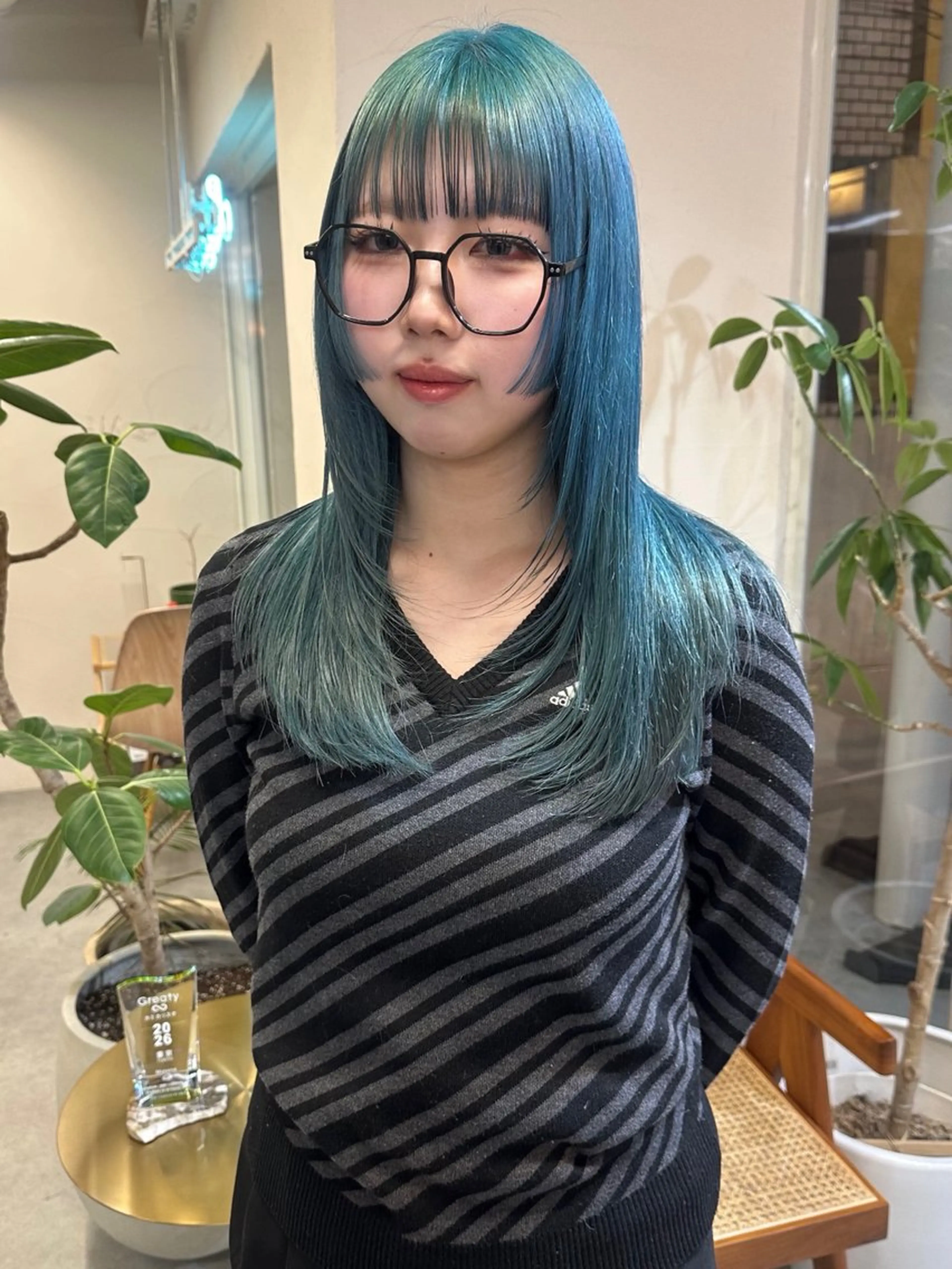 セミロング カラー カット ヘアカラー トリートメント ハイトーン×似合わせ 🌱中川慎之介のヘアスタイル