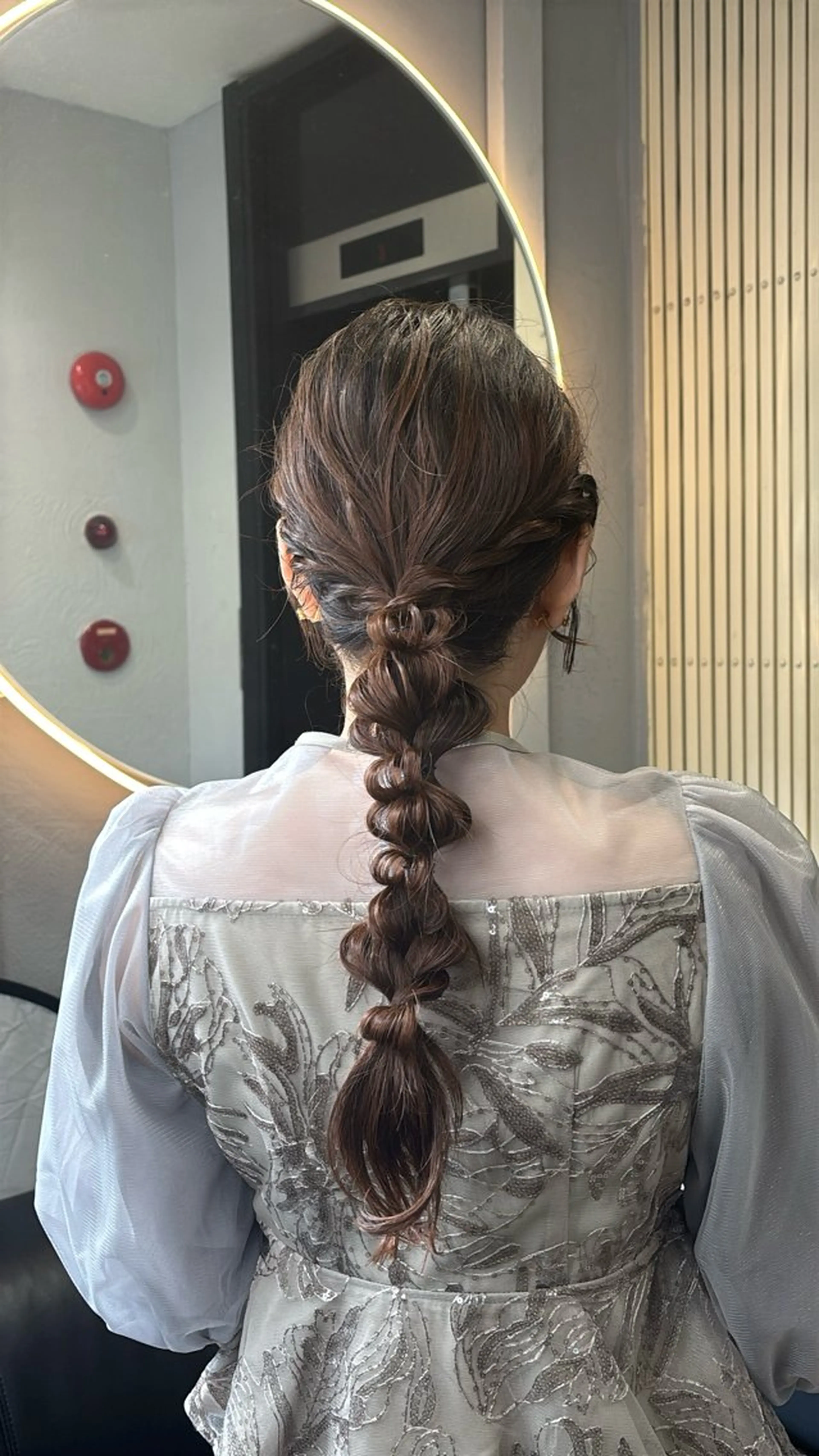 ヘアアレンジ ヘアセット 韓国ヘア/ブリーチ無 しWカラー/オリーブのヘアスタイル