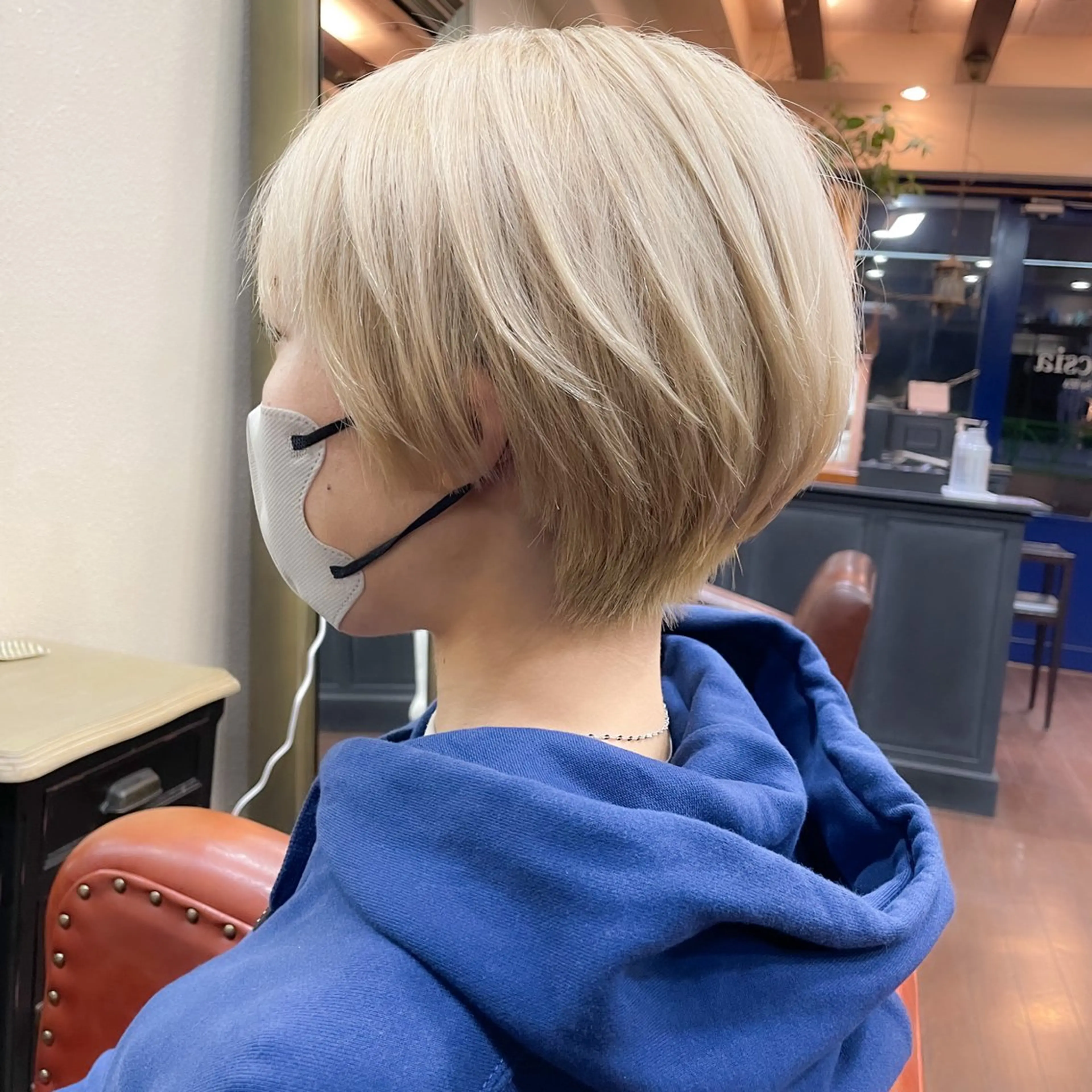 ショート カラー 由谷 祥伍のヘアスタイル