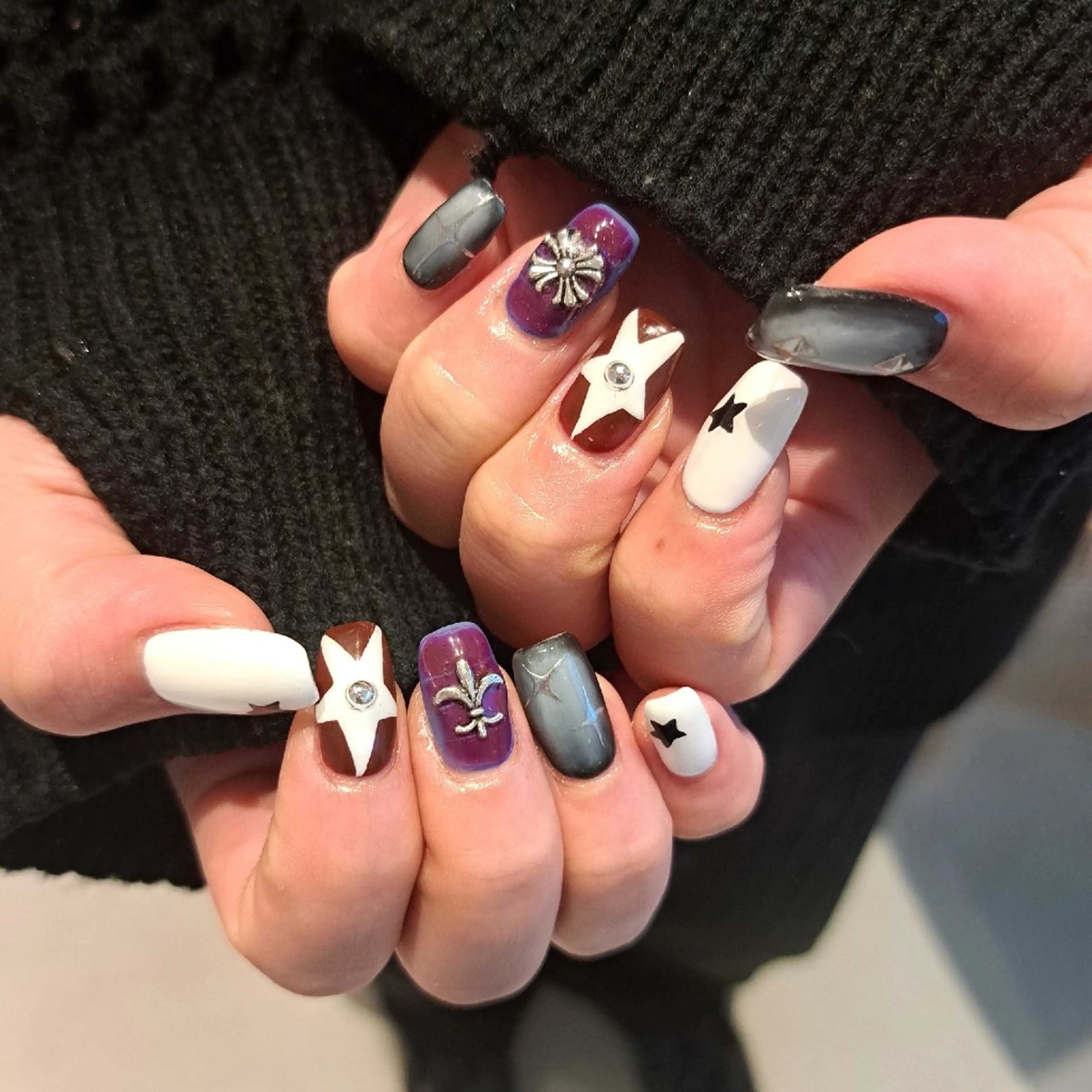 ネイル アートネイル ジェルネイル 持ち込み ハンドネイル Nail mood デザイン持ち込みokのネイルデザイン