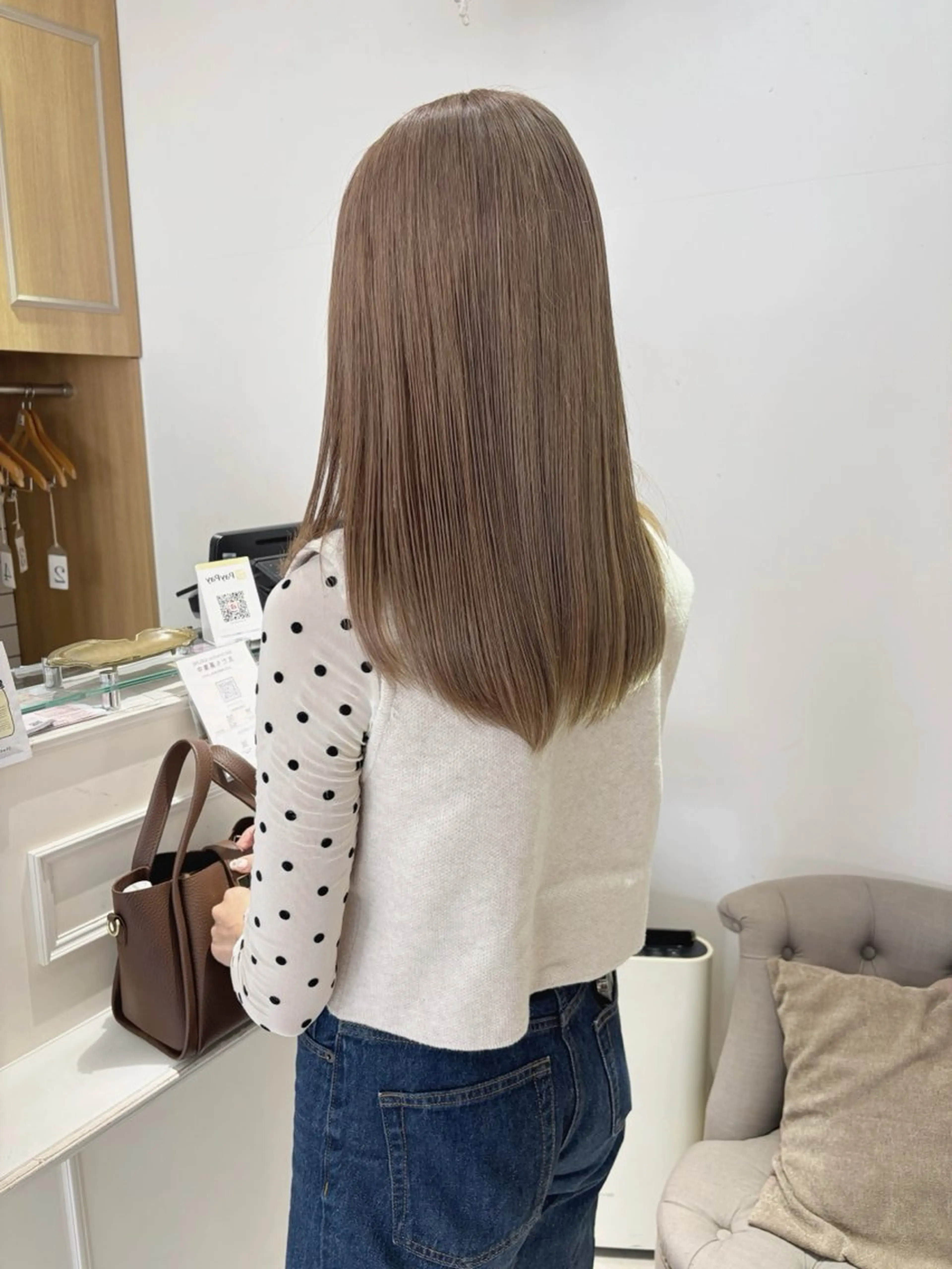 ミディアム カラー カット ヘアカラー 齋藤 咲のヘアスタイル