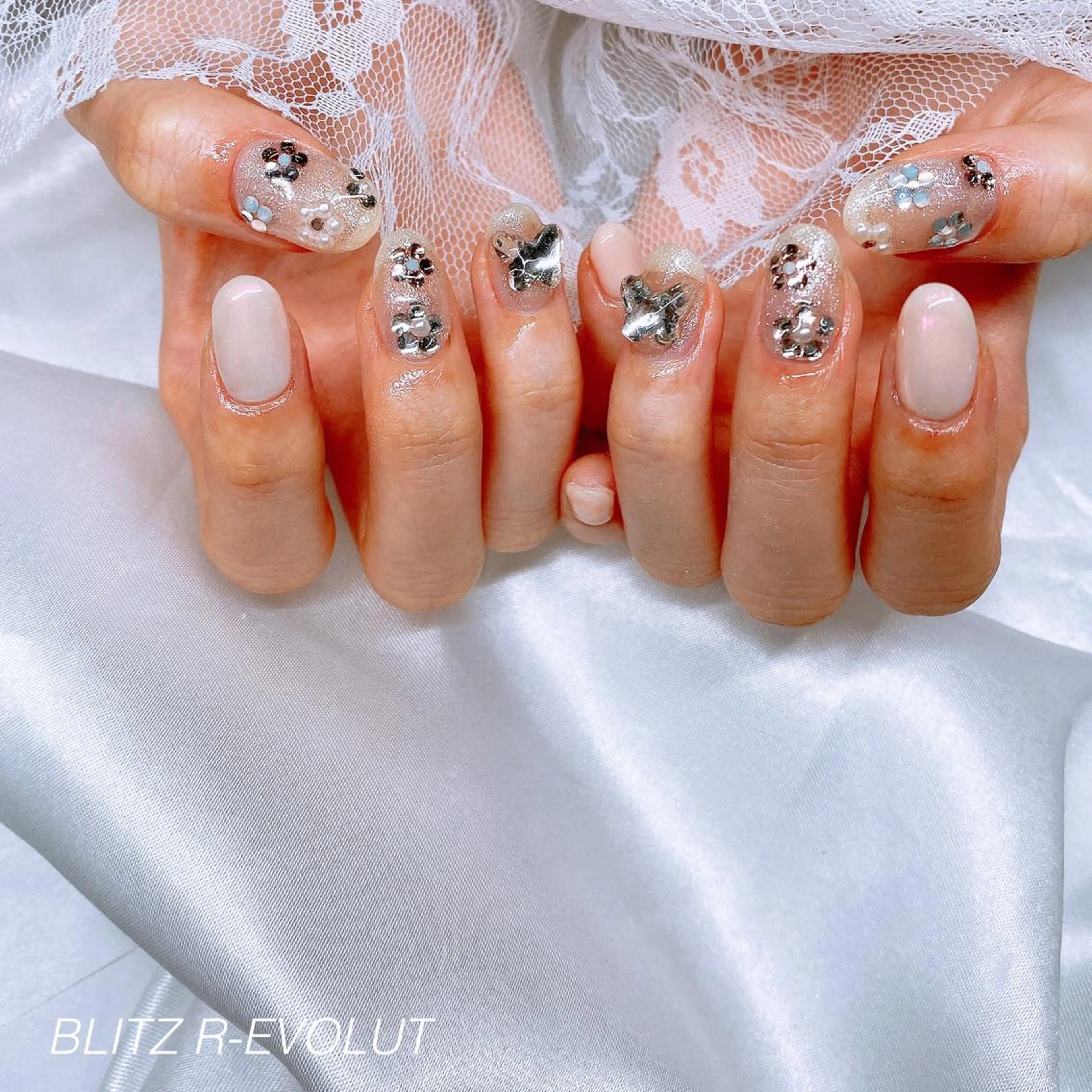 ネイル ☁️BLITZ 🎀笠原雪音🎀のネイルデザイン