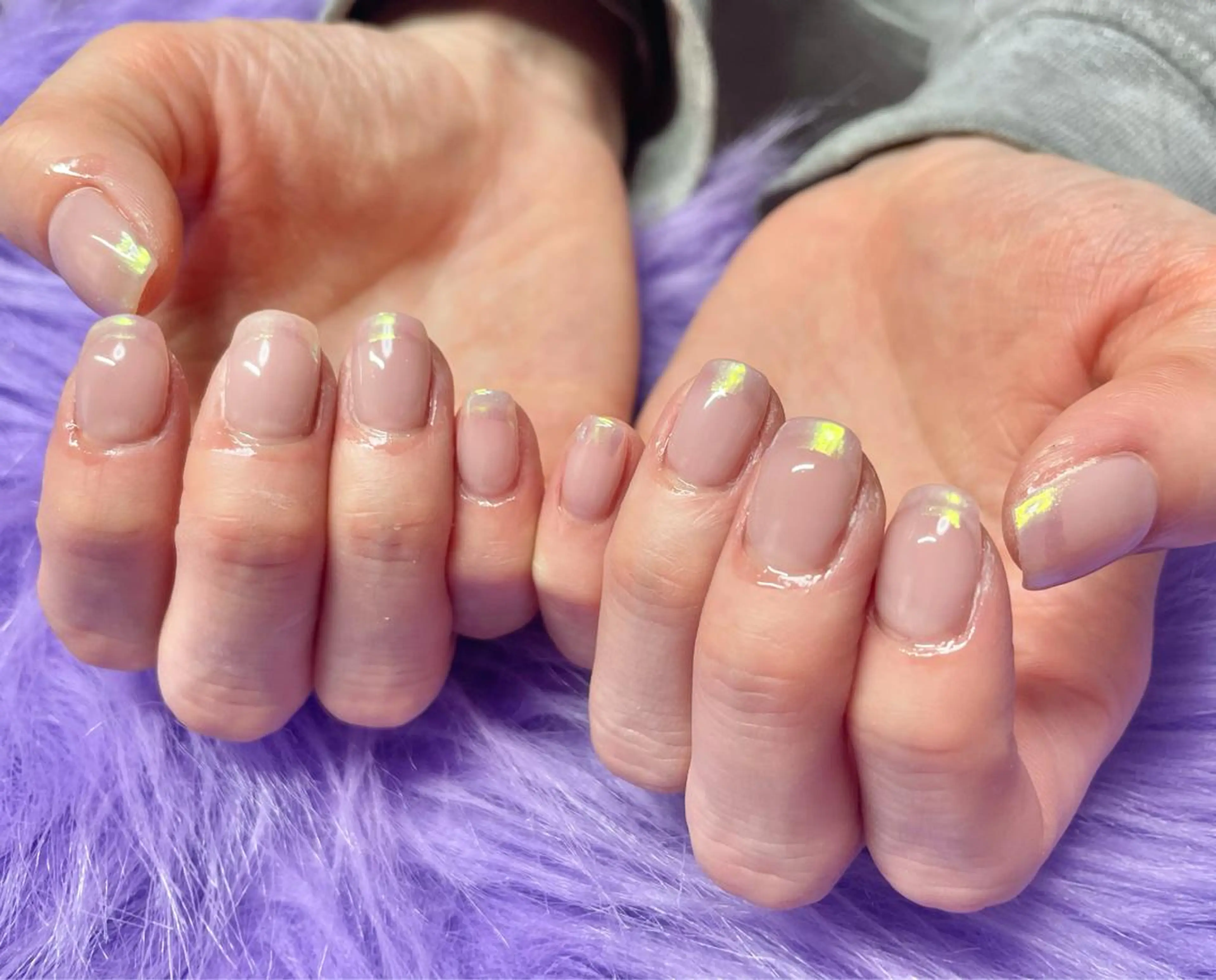 【ハンド】⭐️オーロラフレンチネイル⭐️ミラーフレンチも可🙆♀️の写真