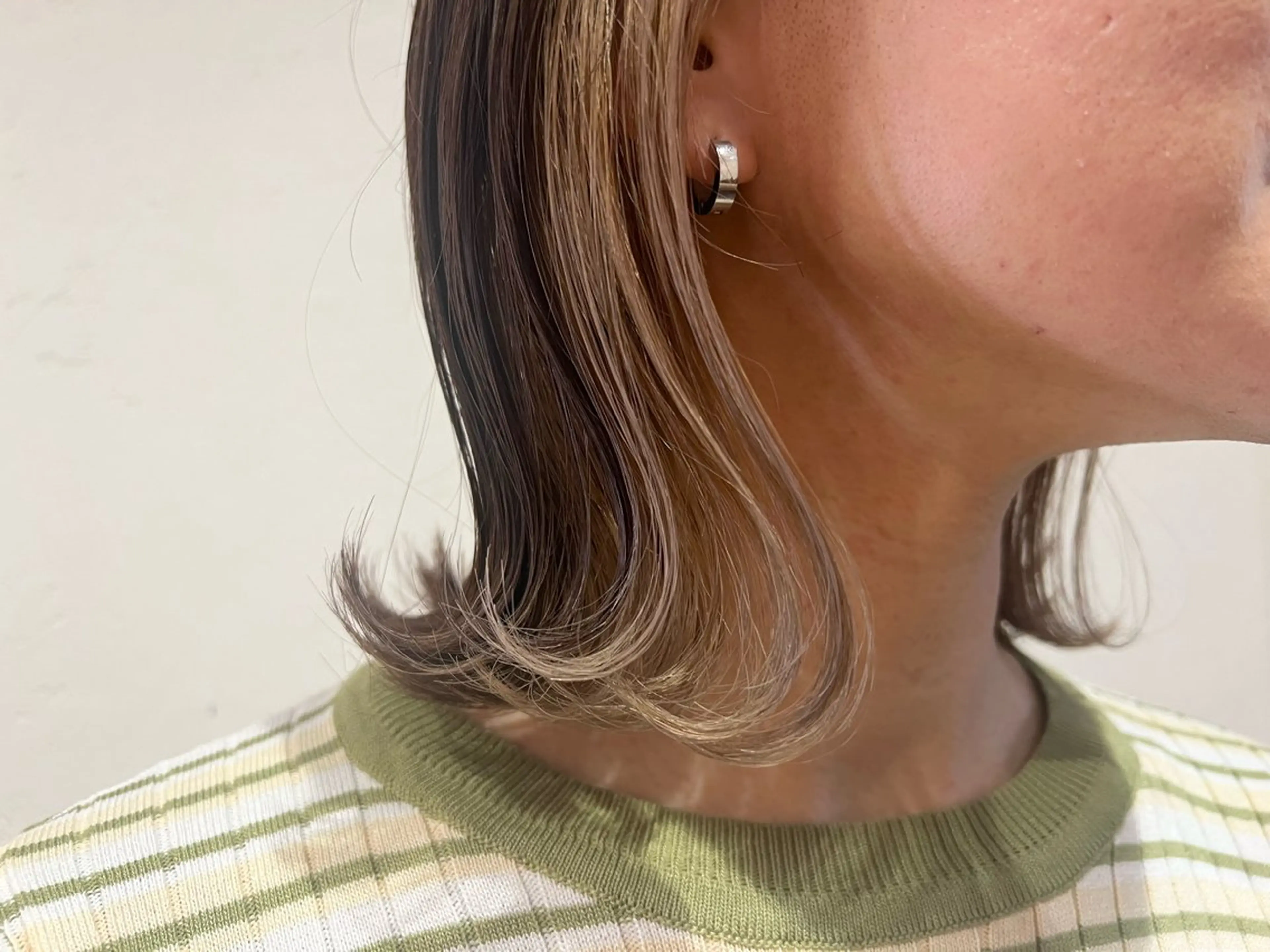 ショート カラー 蓮見  友里のヘアスタイル