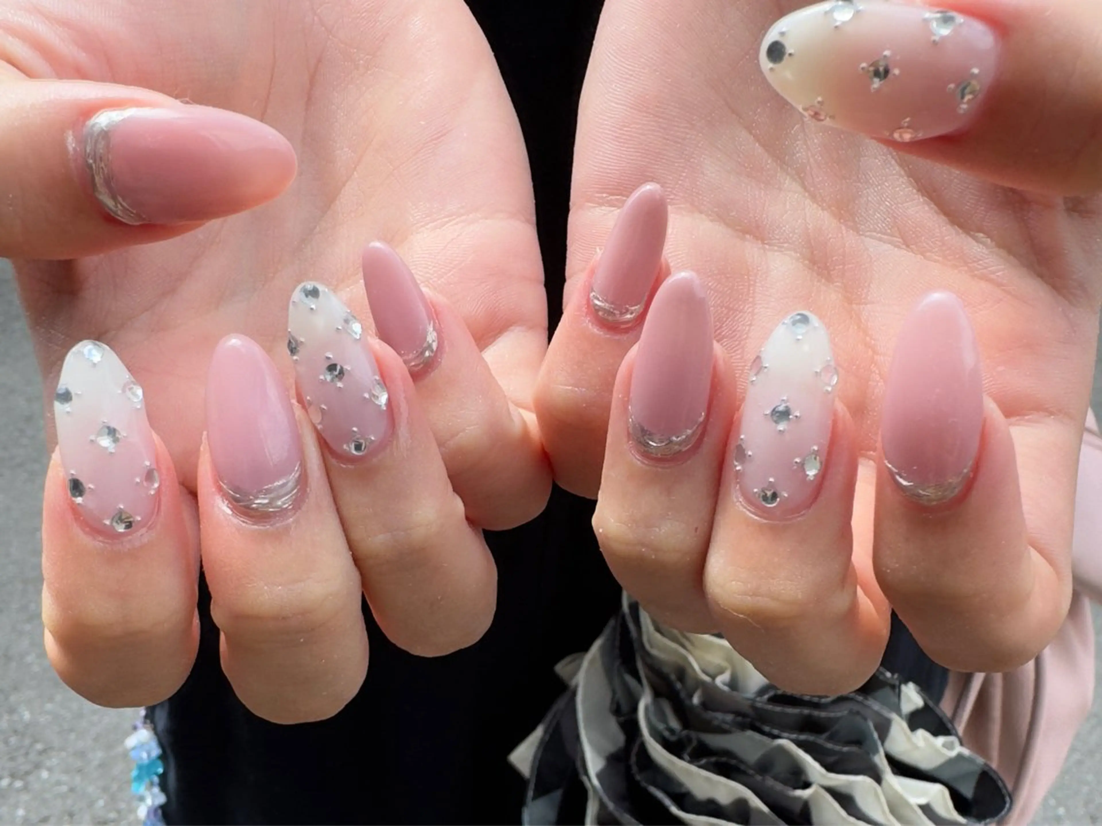 ネイル フラッシュネイル 韓国ネイル ラメ(グリッター) ラメグラデーション マグネットネイル ハンドネイル MH_ Nailのネイルデザイン