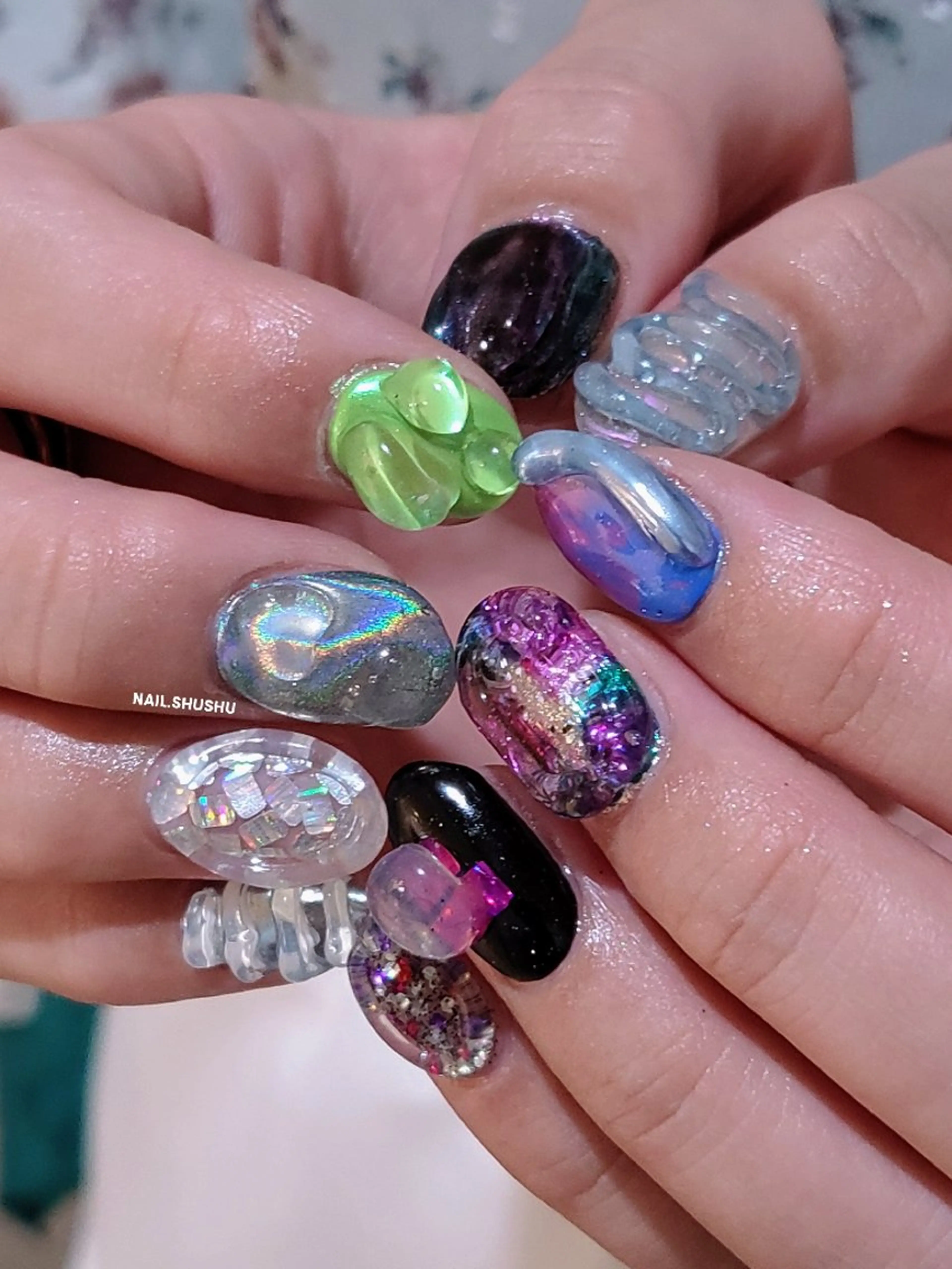 ネイル ハンドネイル 3dパーツ/流行り 👧shushu❤️のネイルデザイン