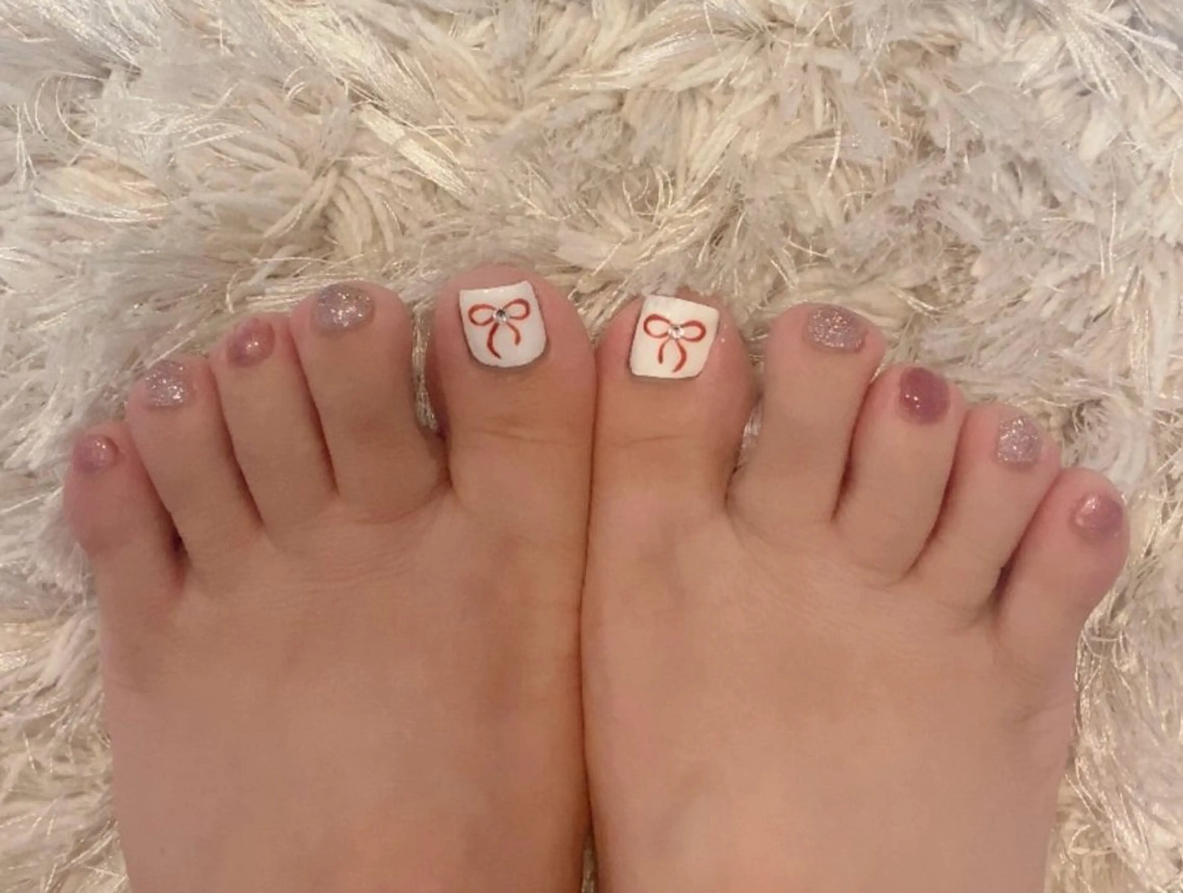 ネイル マグネットネイル ピンク 赤色 リボン koko nailのネイルデザイン