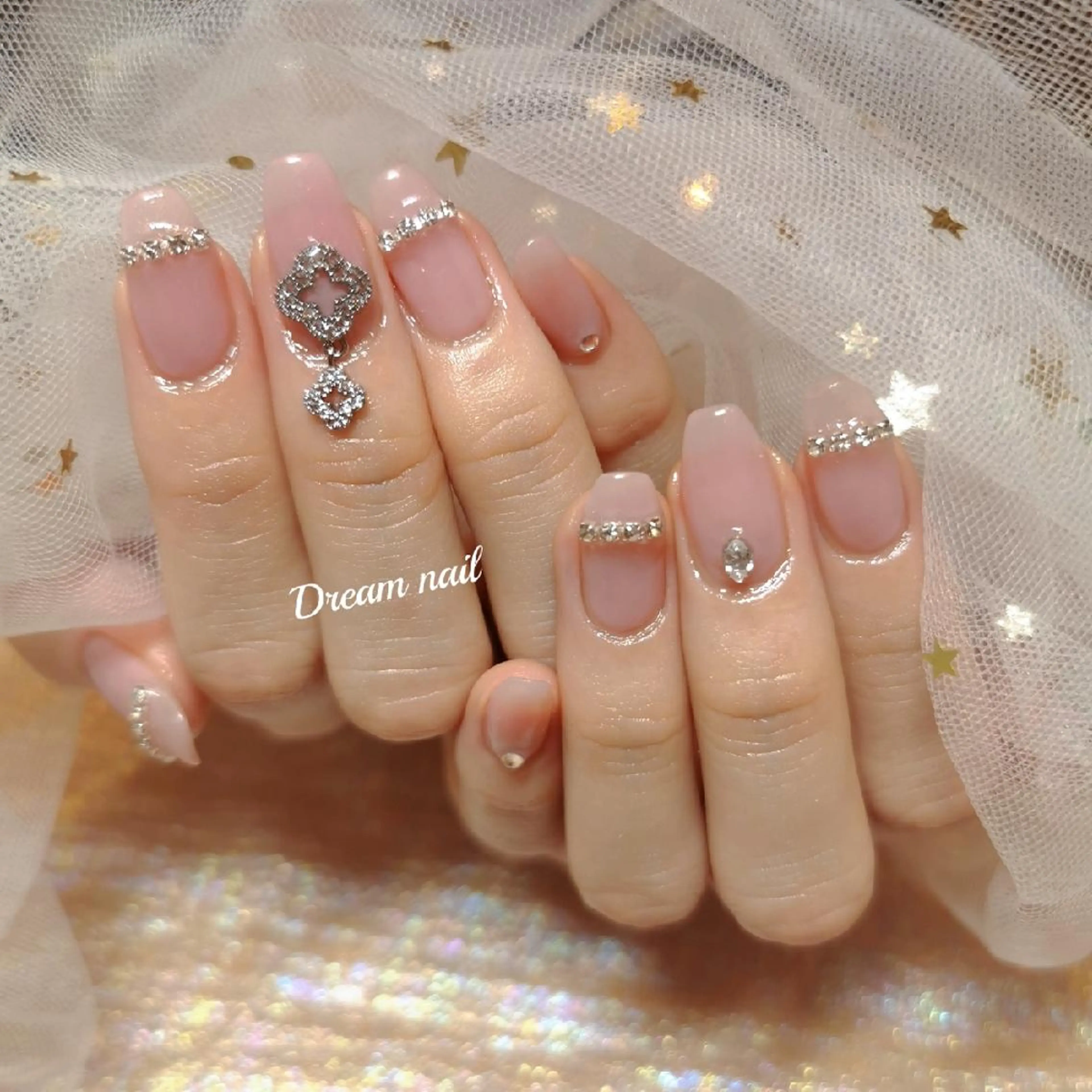 ネイル ハンドネイル フィルイン・深爪矯正 長さ出し🎀のネイルデザイン