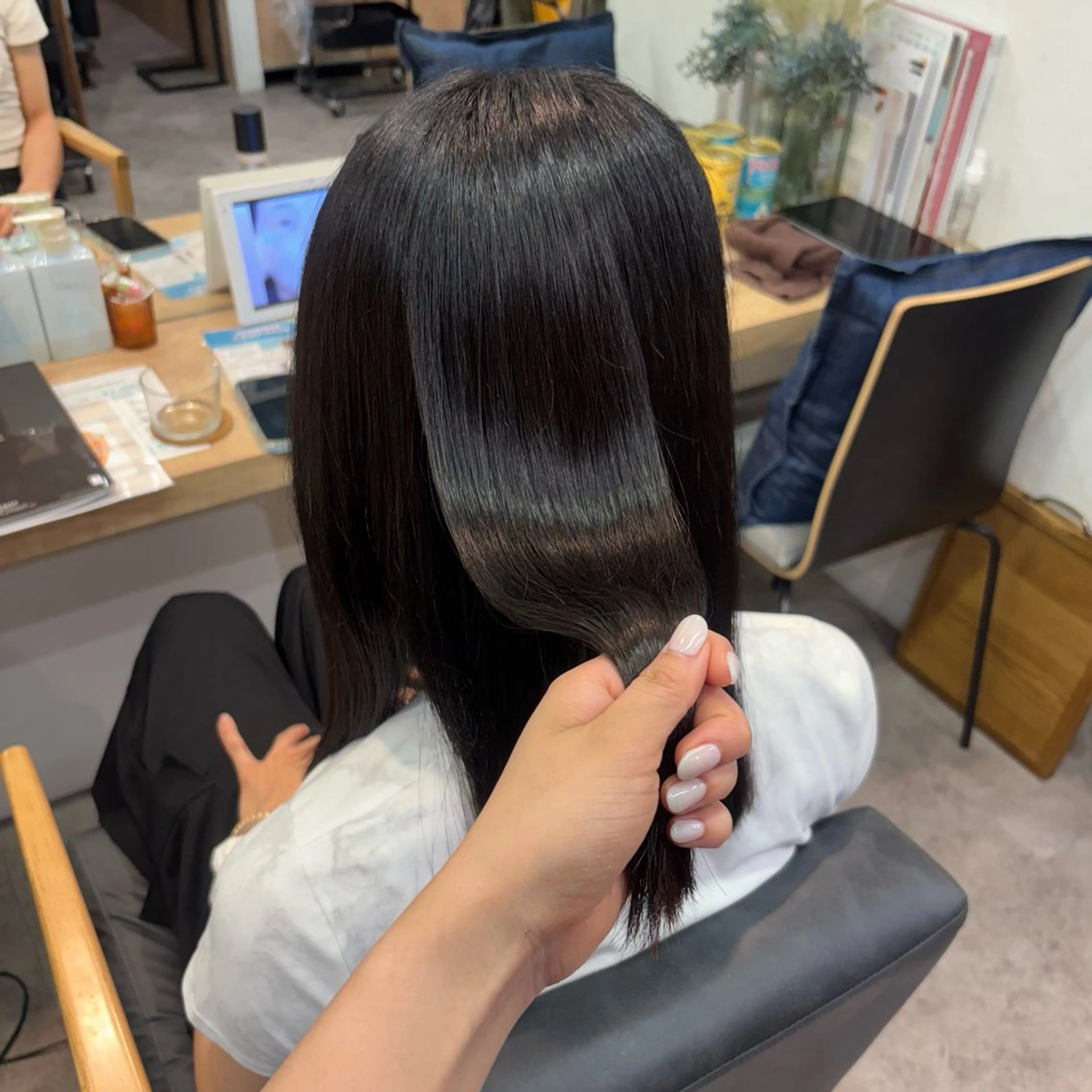 ミディアム 髪質改善 トリートメント 艶感カラー/オリーブ アレンジ：♡のヘアスタイル