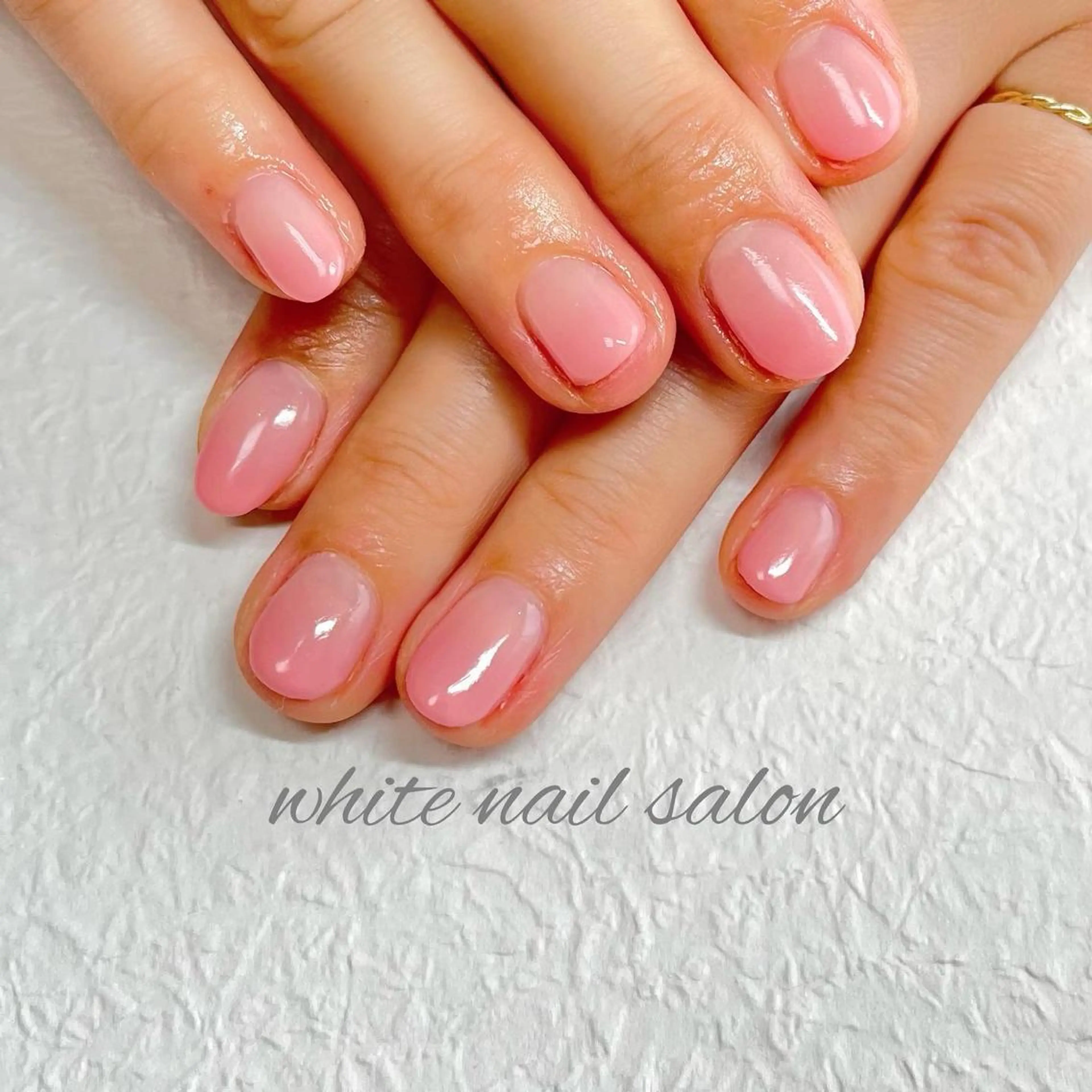 ネイル ジェルネイル ハードジェル ラメ(グリッター) 持ち込み シンプルネイル white nail salonのネイルデザイン