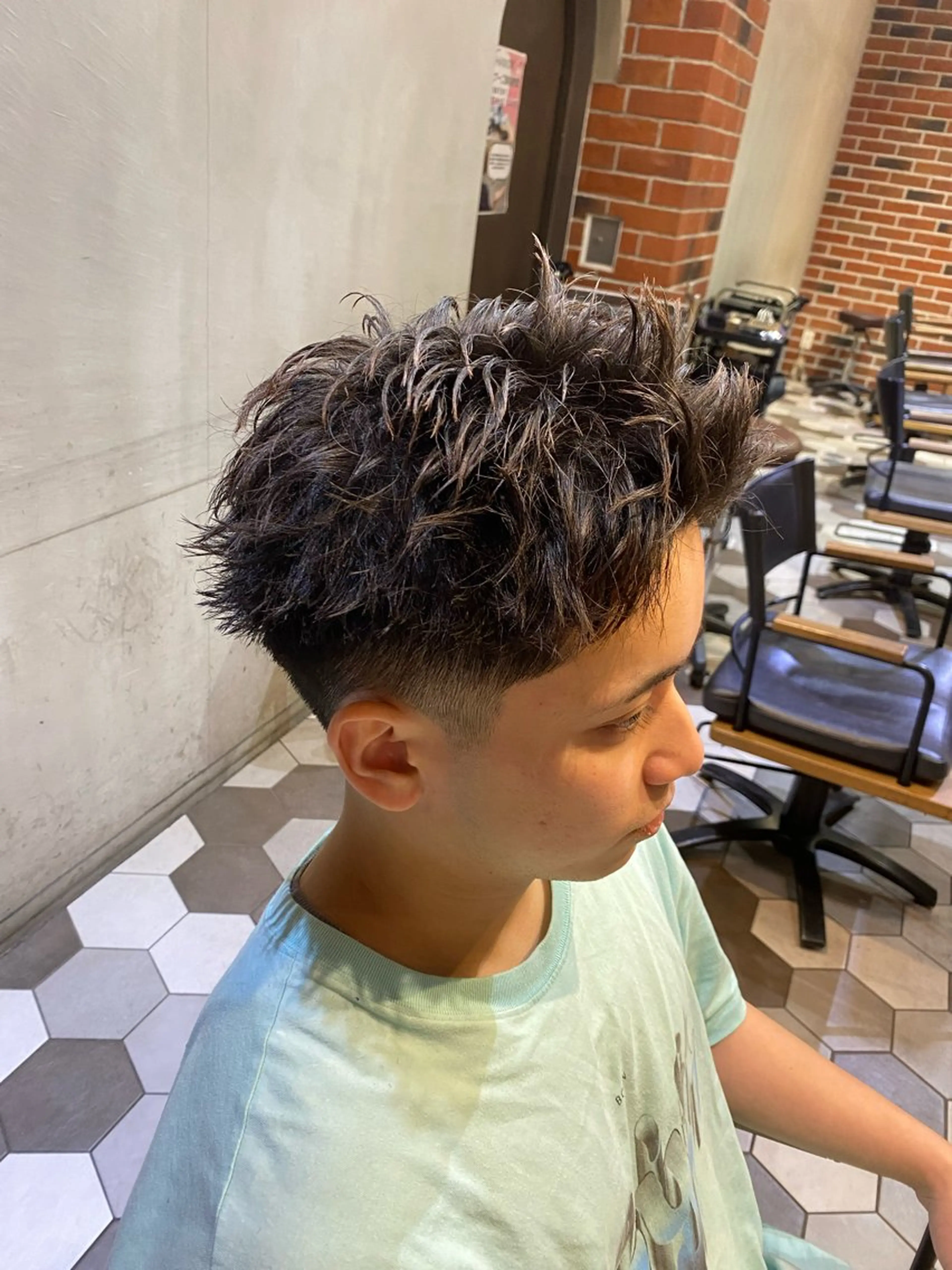 ショート メンズ フェードカット スパイキーショート ショートヘア 大阪/メンズパーマ /海外風/江﨑翔のヘアスタイル