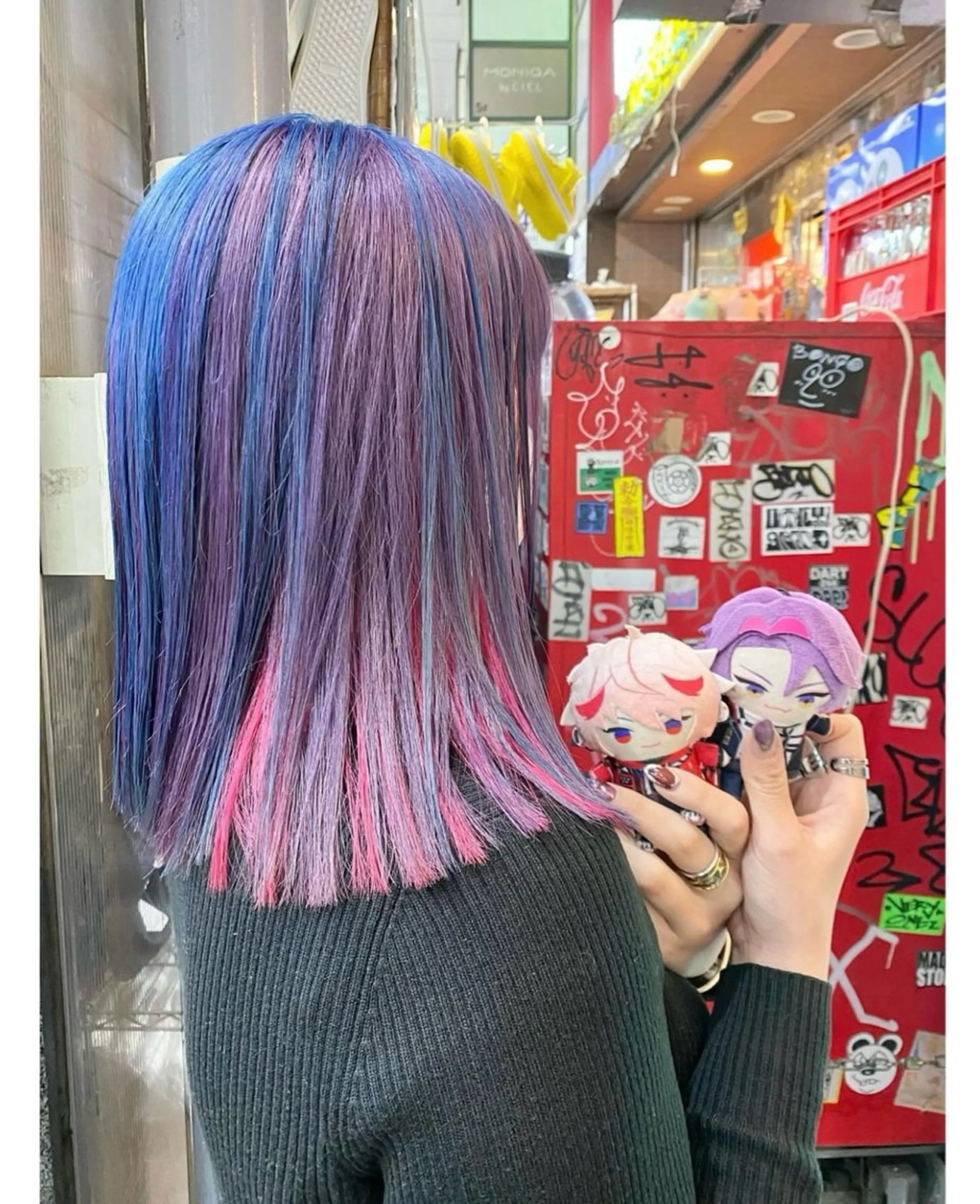 ミディアム カラー ヘアカラー TSUNO🦖 派手髪/オタク美容師のヘアスタイル