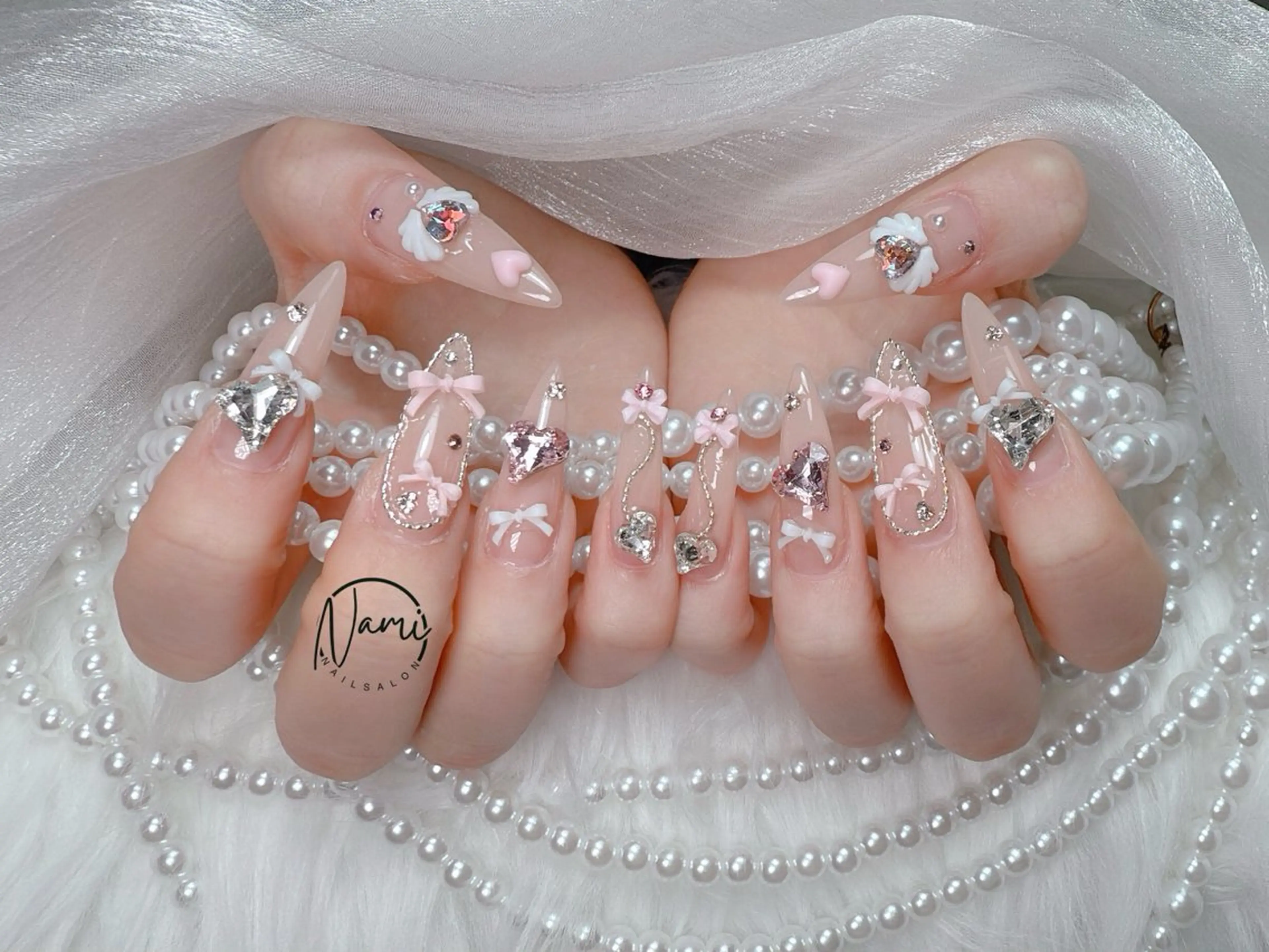 ネイル 長さ出し ガーリー 韓国ネイル ロングネイル 持ち込み ハンドネイル Nami nail salon所属・Nami nail salonのネイルデザイン