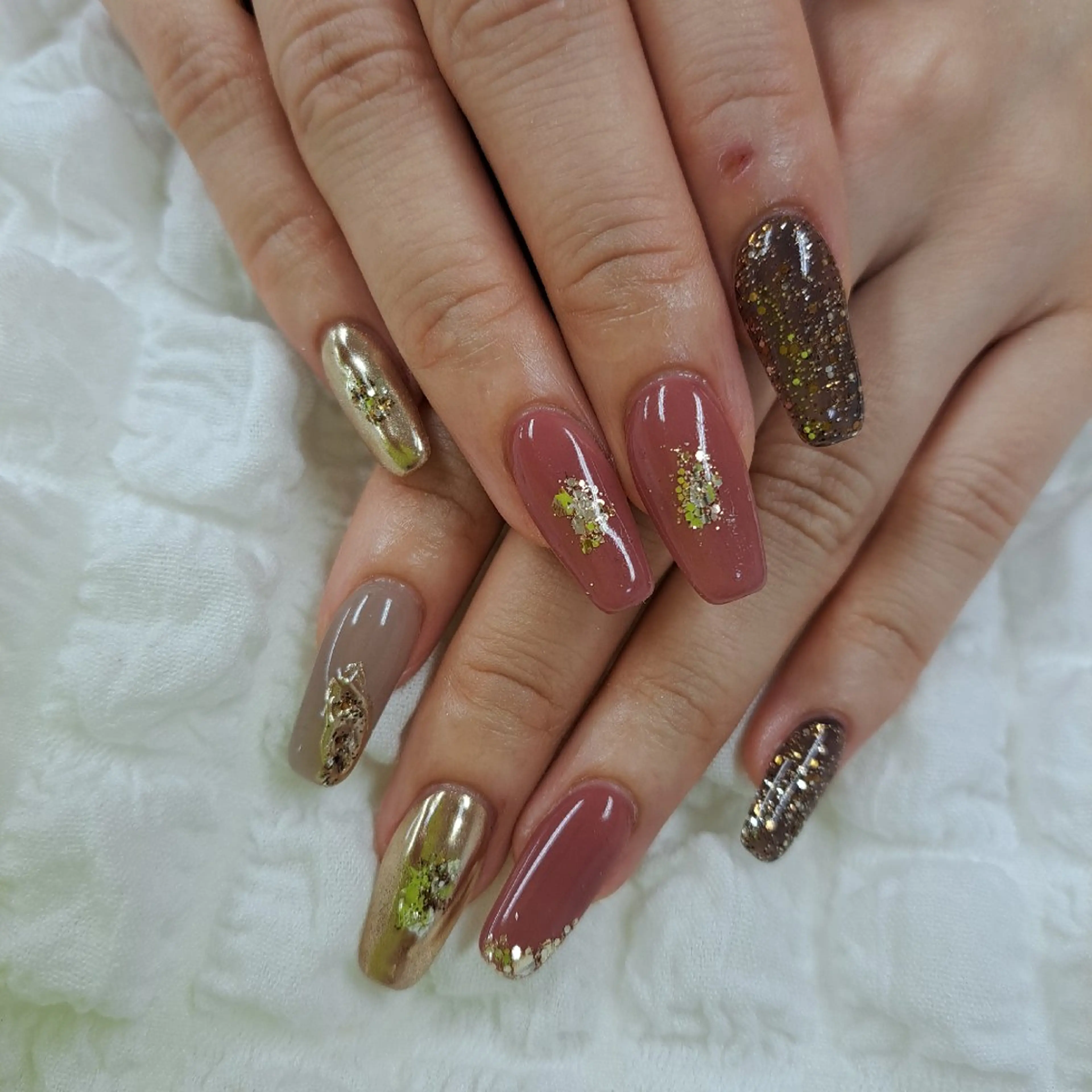 ネイル チークネイル フレンチネイル ジェルネイル ガーリー ハート 河野ちえ (雑誌掲載サロン)のネイルデザイン