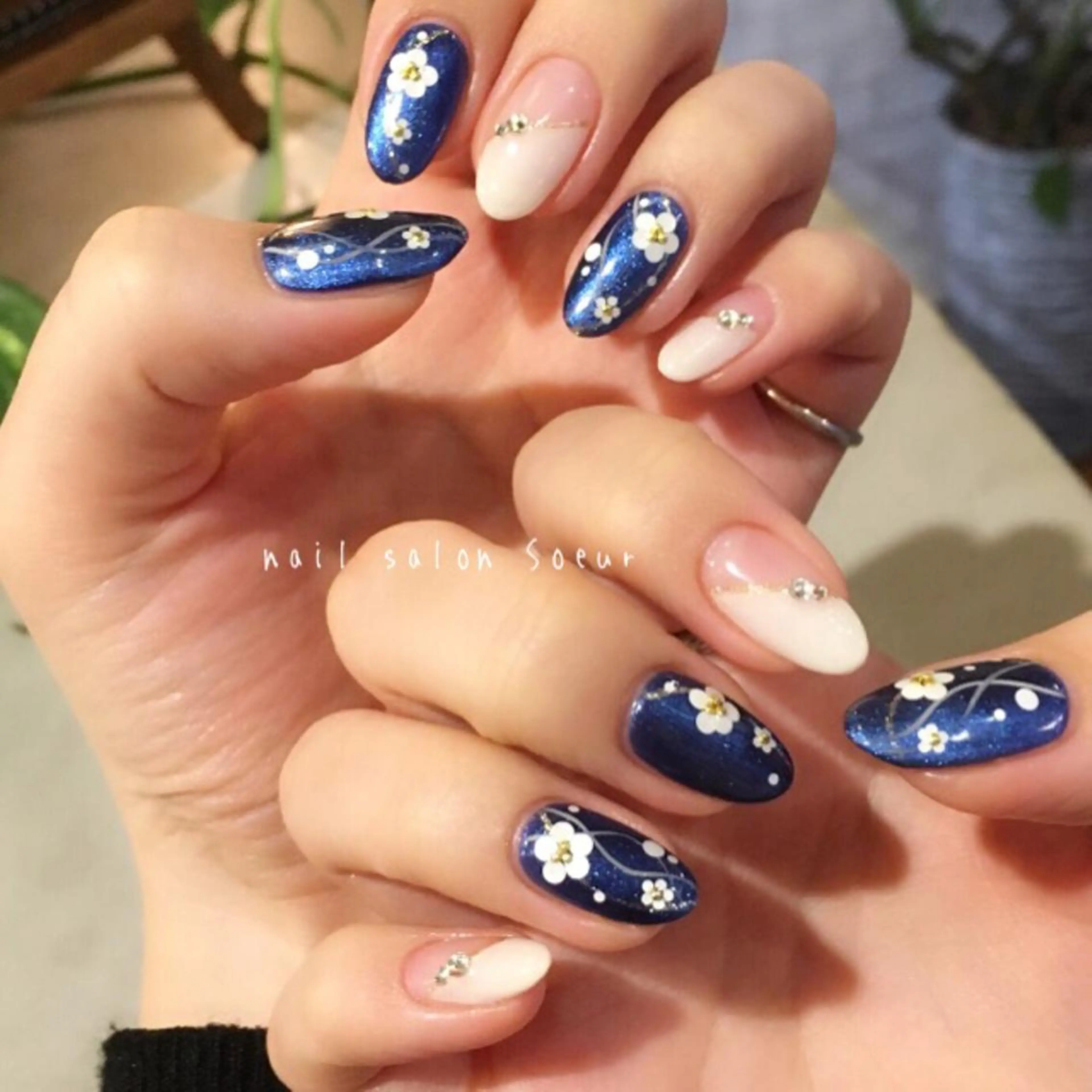 ネイル アートネイル ジェルネイル 持ち込み ネイビー ハンドネイル nail salon Soeurのネイルデザイン
