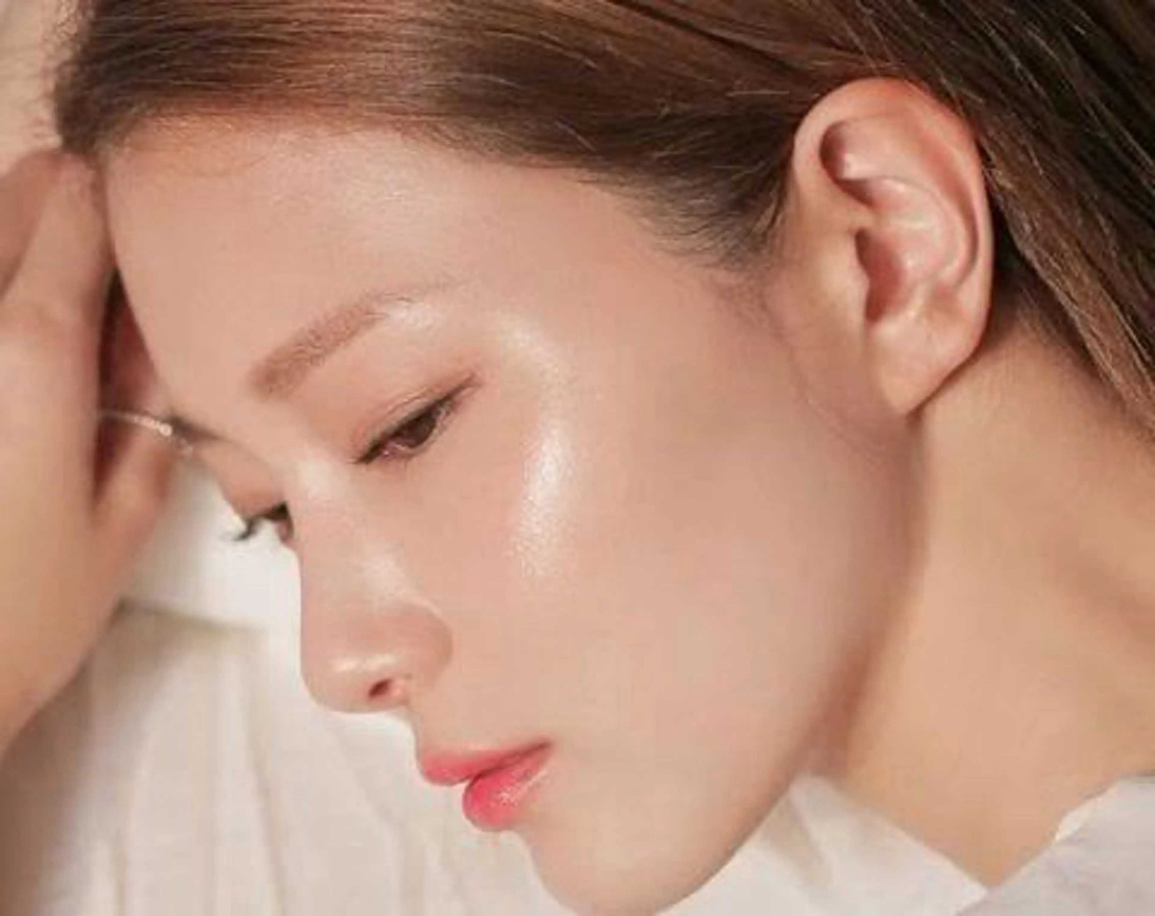 【女性限定】毛穴・皮脂汚れ除去＋水光肌フォト美顔(脱毛効果も)の写真