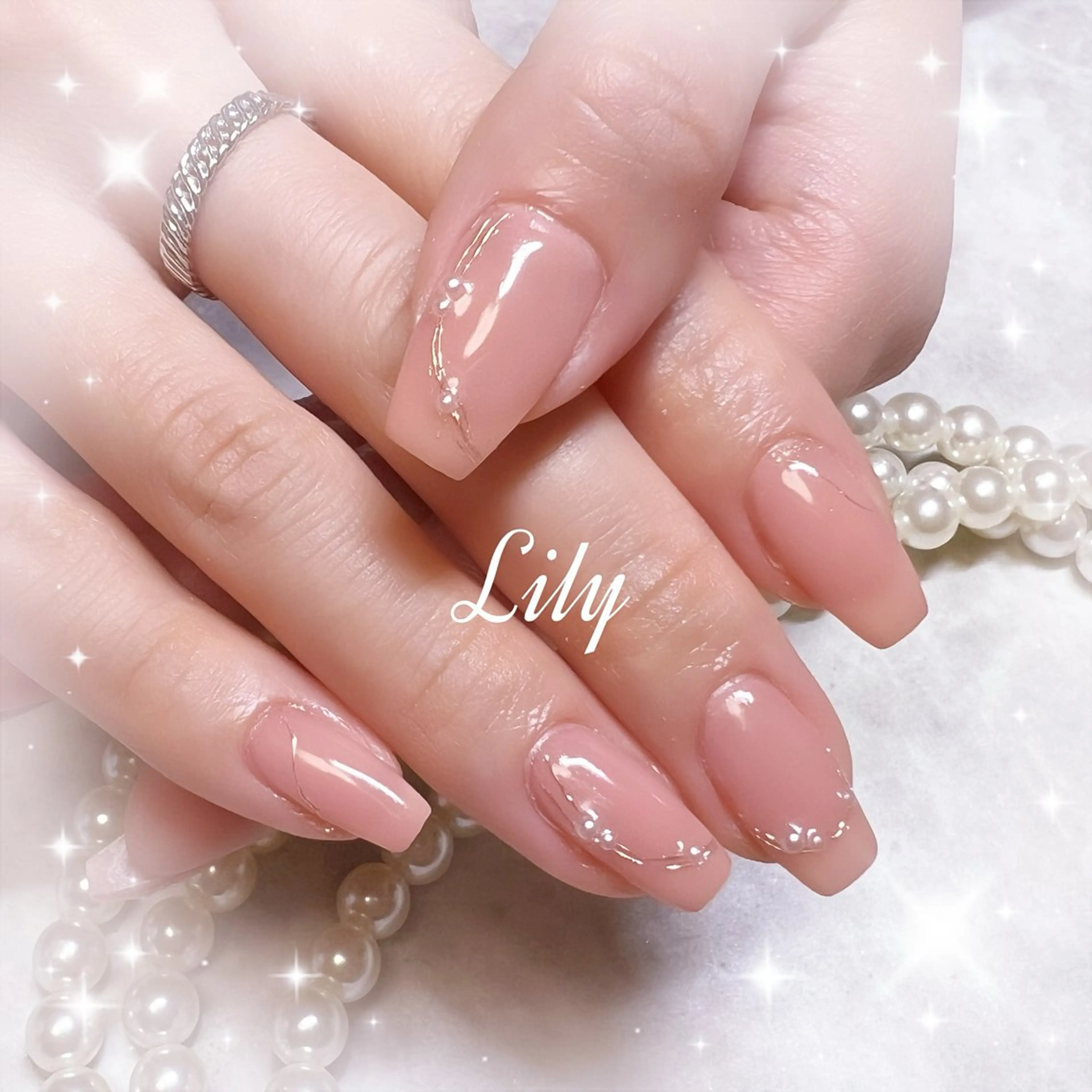 ネイル ハンドネイル Lily*nail 🌻Mii🌻のネイルデザイン