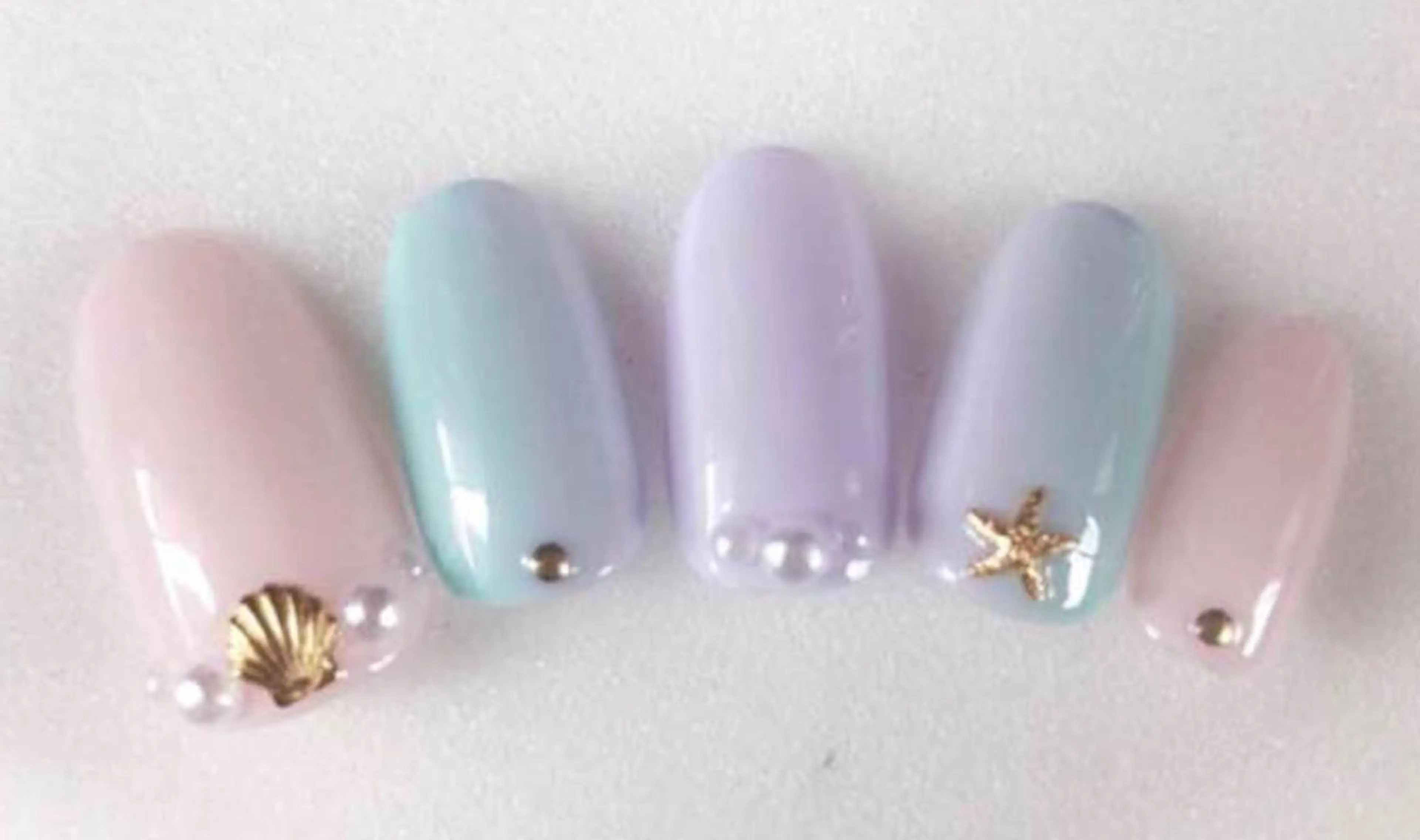 ネイル ハンドネイル ゲン レイカのネイルデザイン