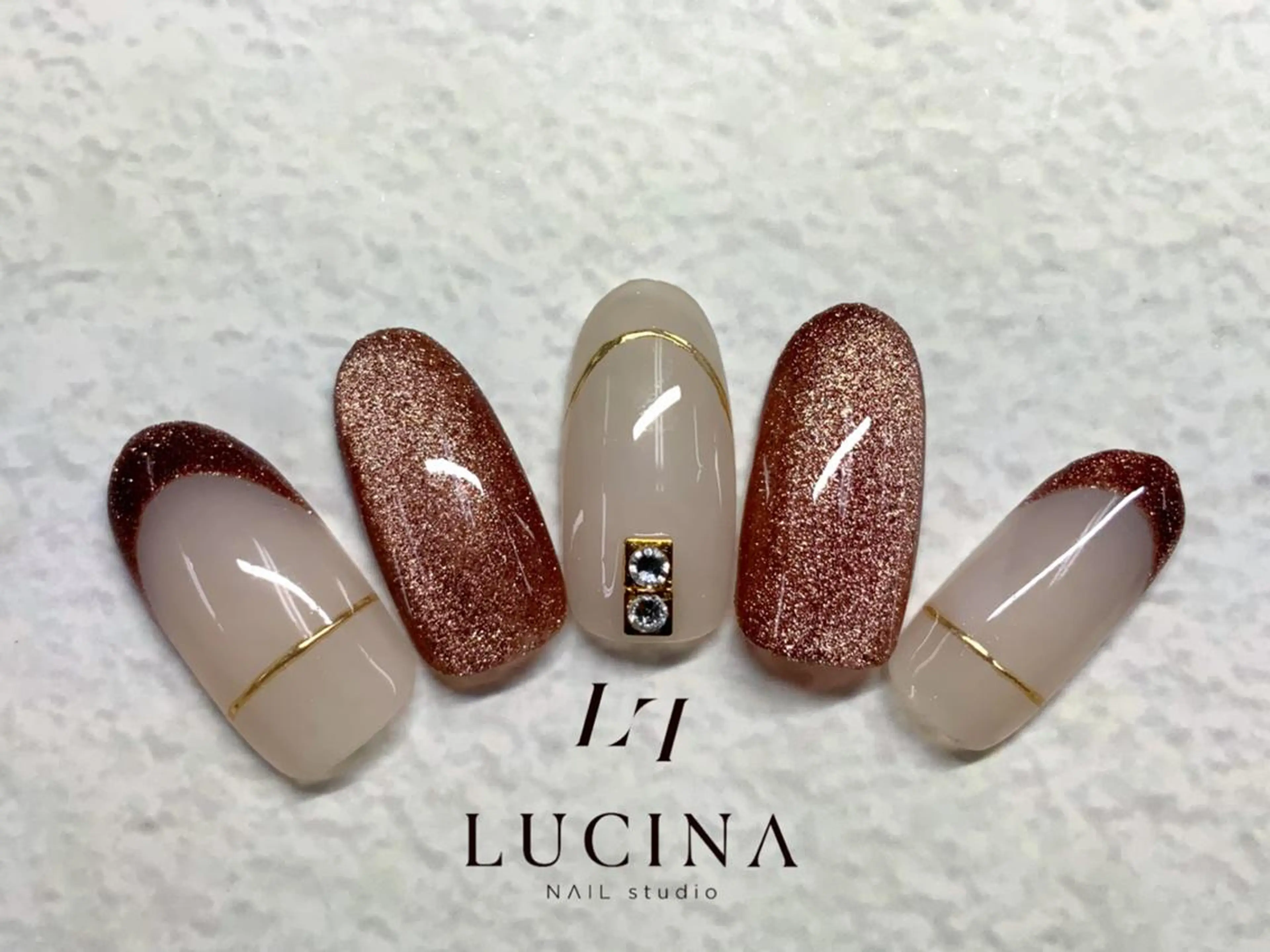 ネイル ブラウン クリアネイル 長さ出し フラッシュネイル フットネイル 新橋 ルキナ スタッフのネイルデザイン