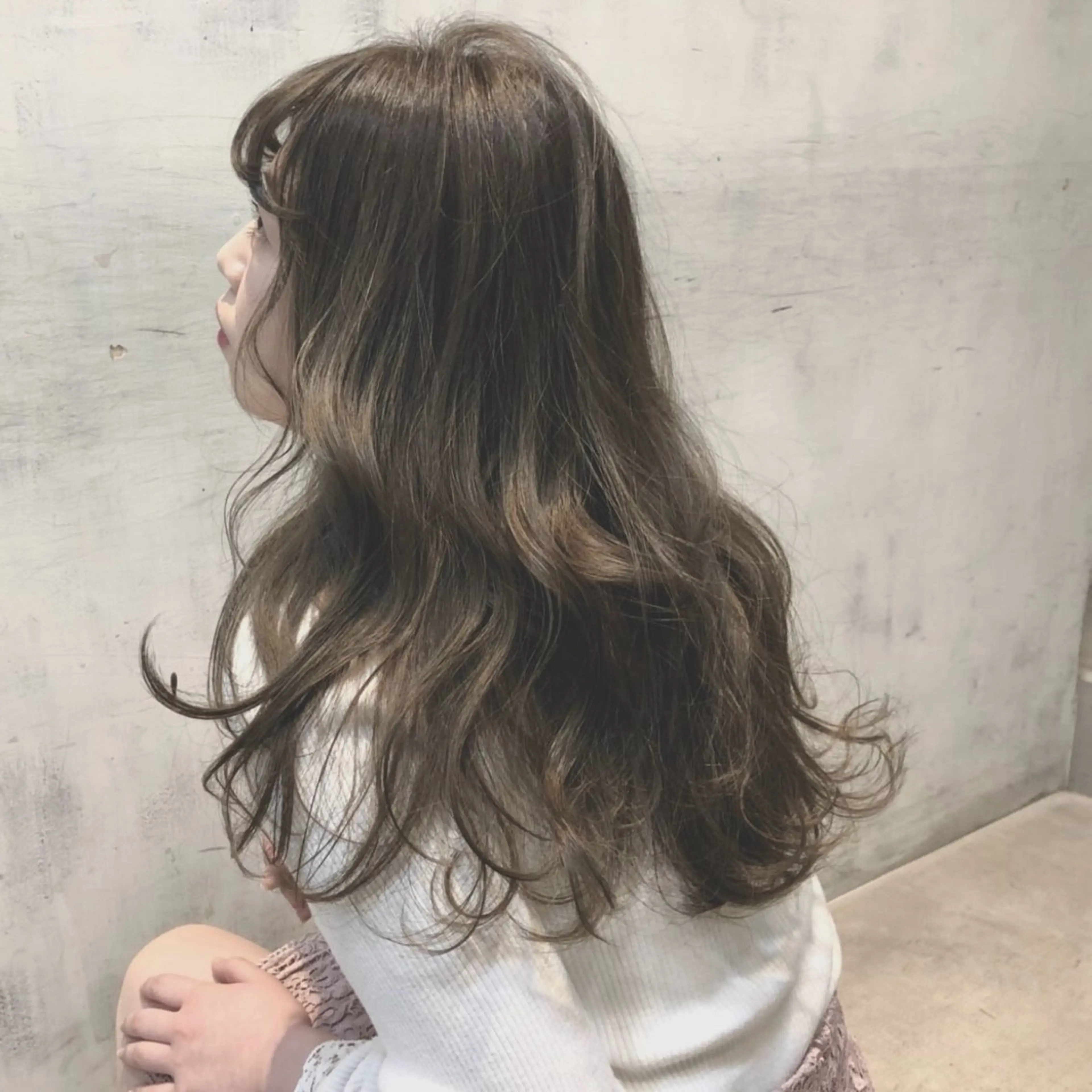 ロング カラー かわの ひとしのヘアスタイル
