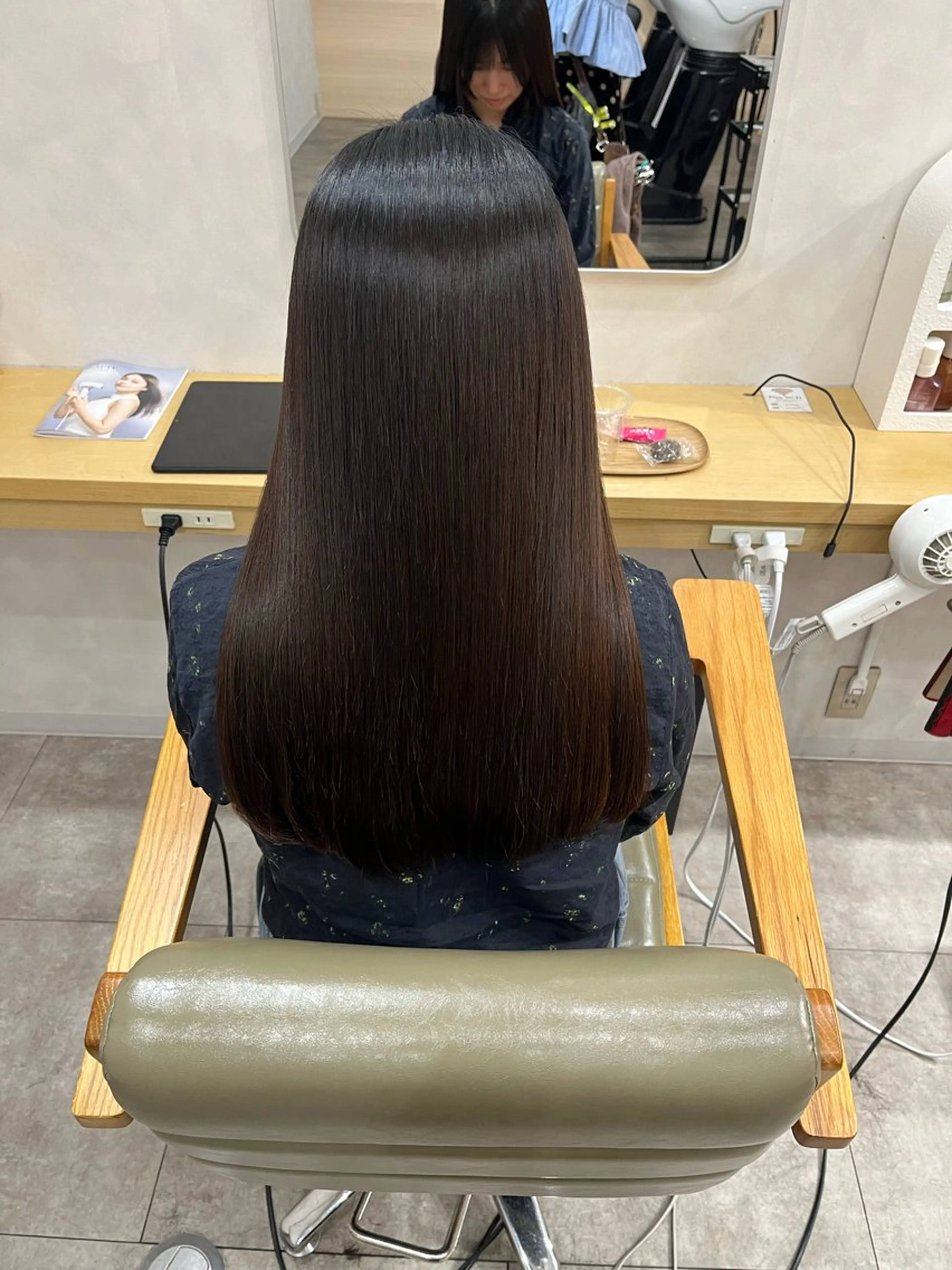 セミロング カット 縮毛矯正 トリートメント 髪質改善/レイヤー/ ボブ/磯野史歩のヘアスタイル