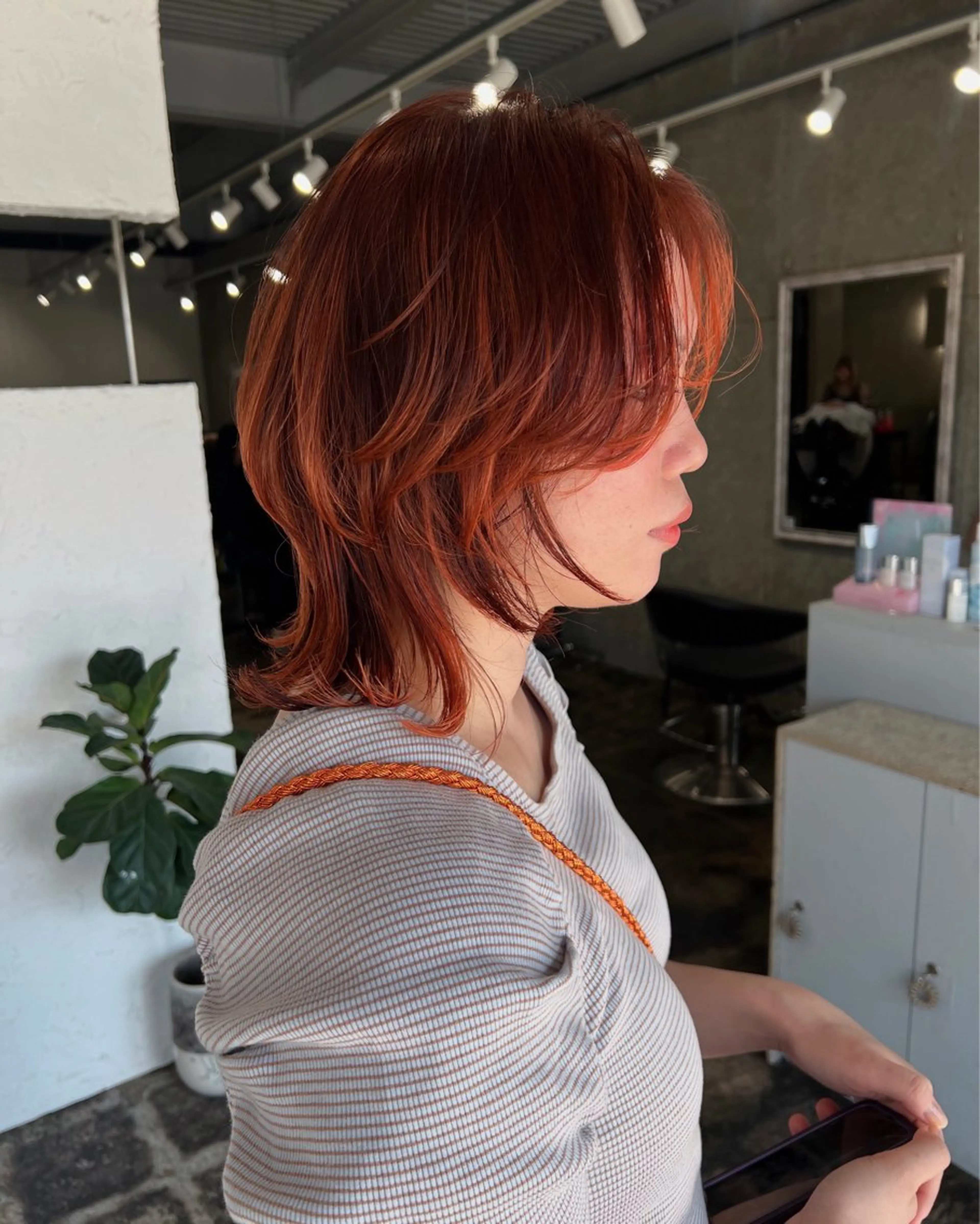 ミディアム カラー eim AYUKAのヘアスタイル