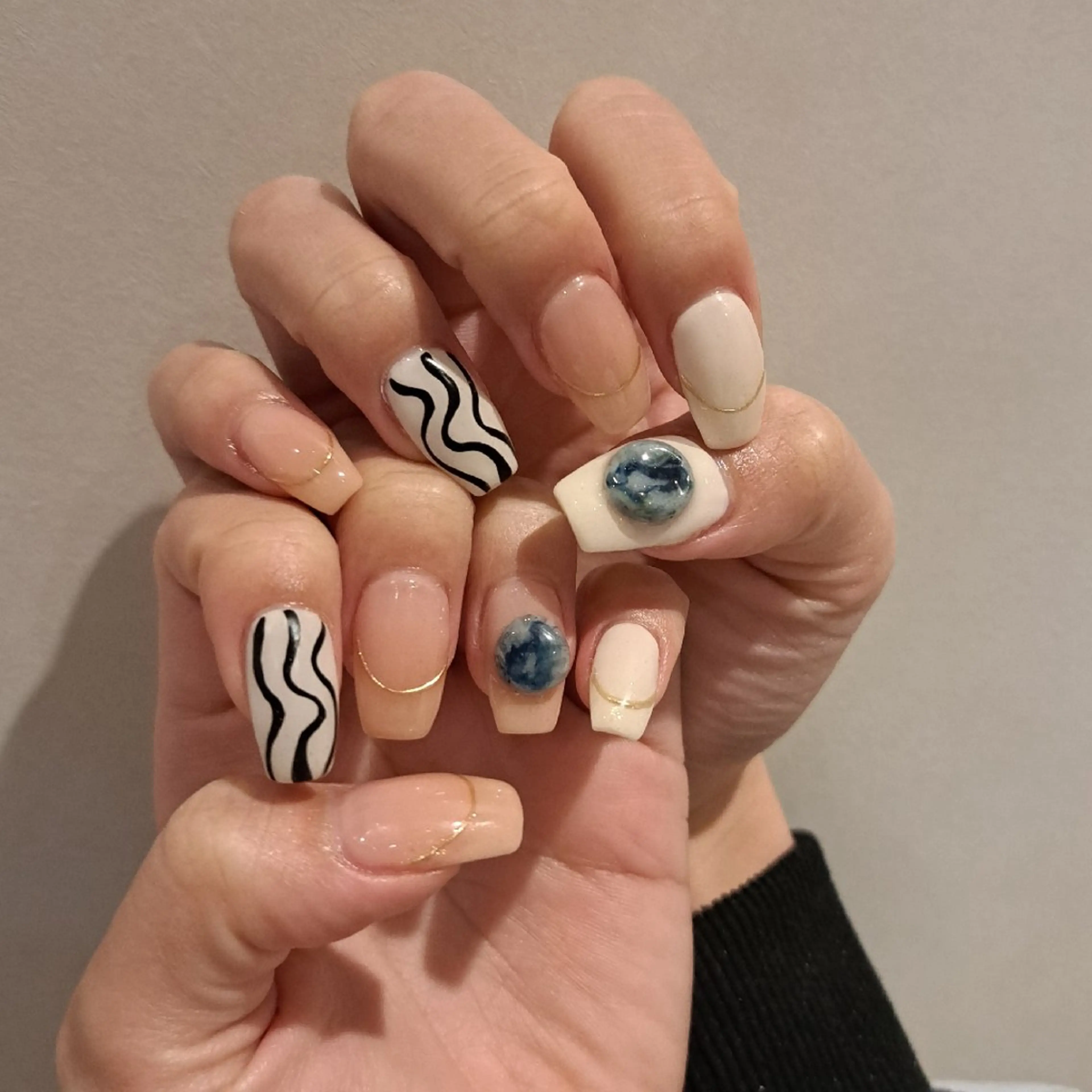 ネイル アートネイル フレンチネイル ジェルネイル ミラーネイル 持ち込み ハンドネイル Nail mood デザイン持ち込みokのネイルデザイン