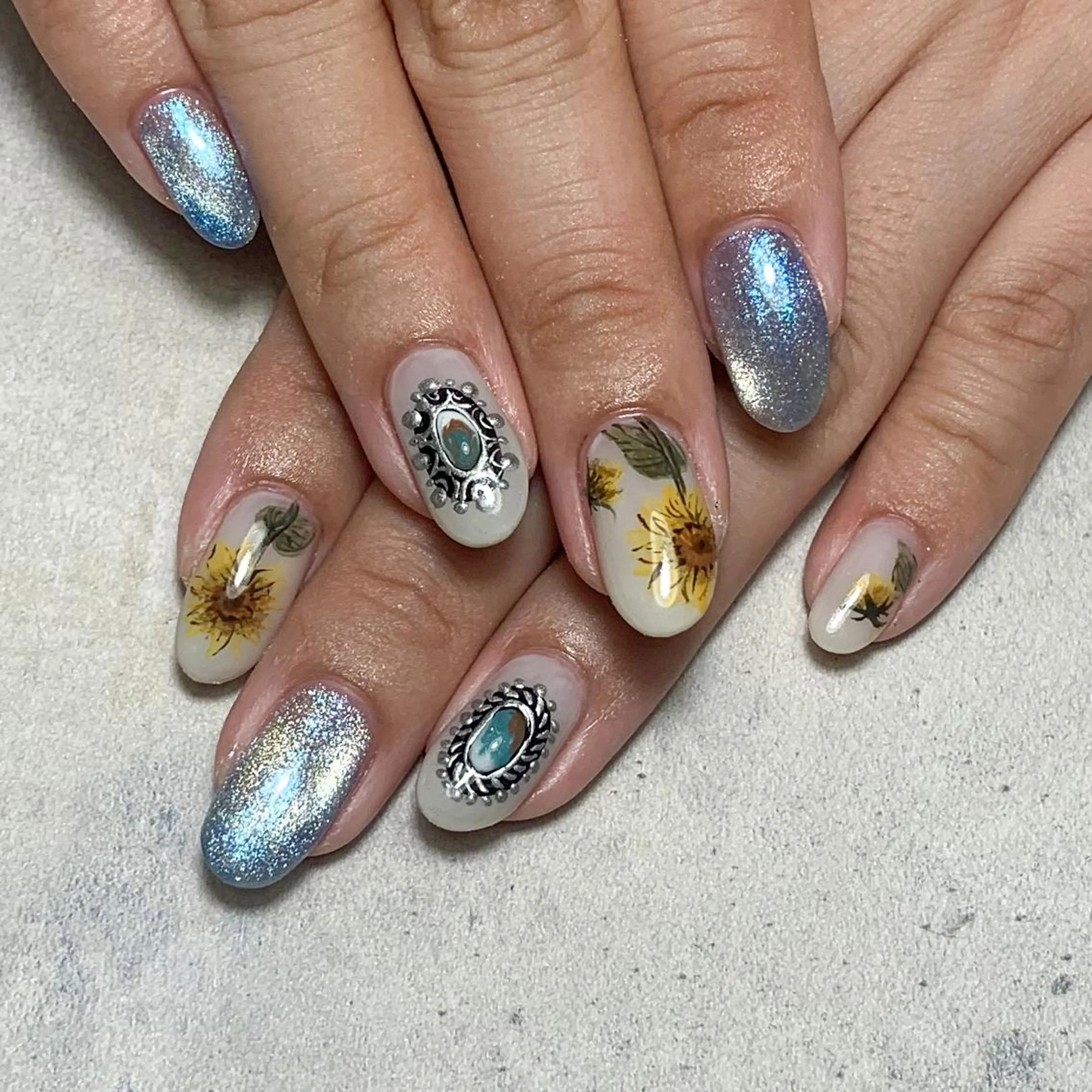 ネイル ハンドネイル FIORITURA aiのネイルデザイン