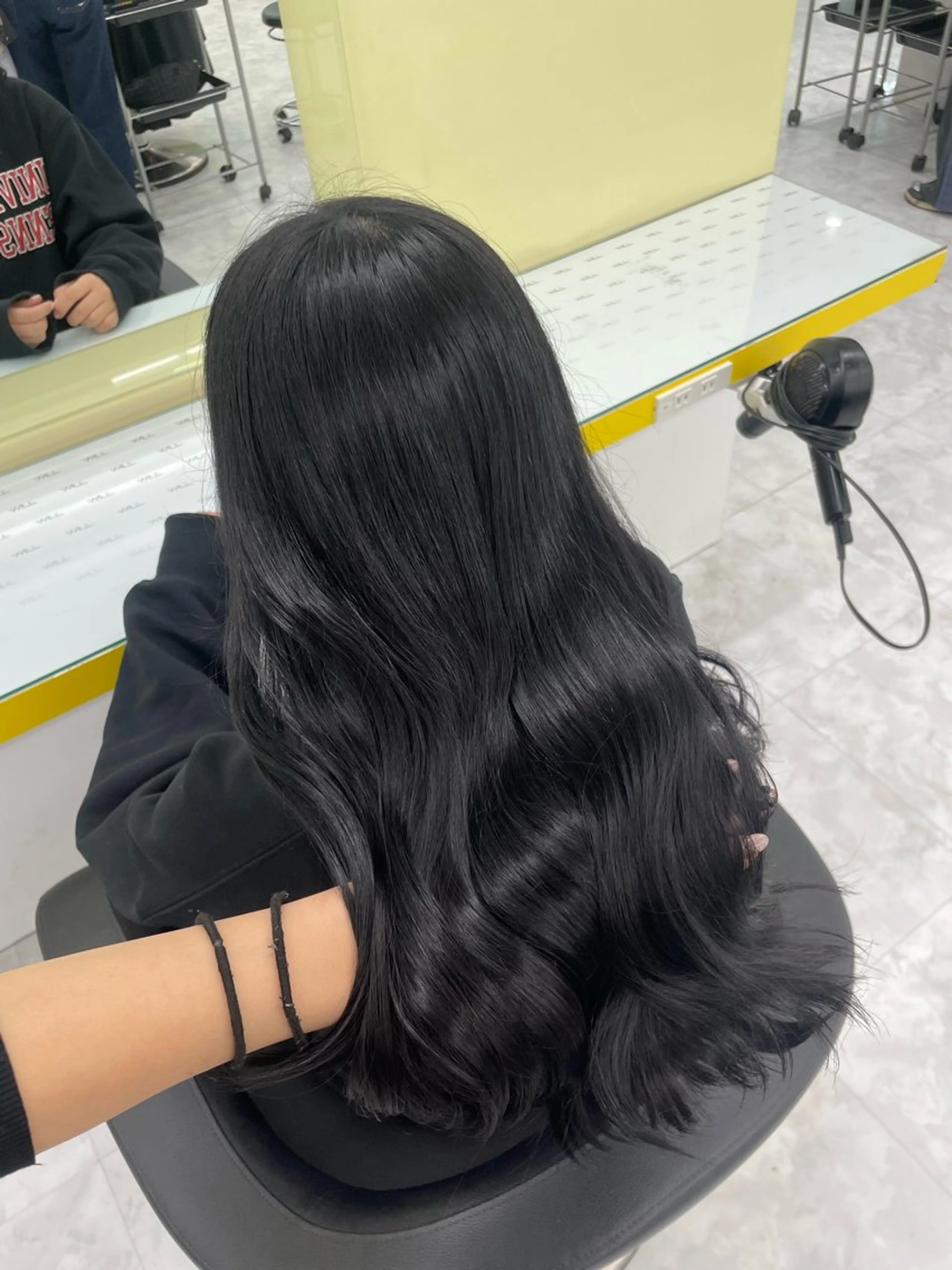 ロング カラー ヘアカラー トリートメント ヘッドスパ ヘアセット 🦋色落ち綺麗カラー メンズYUZU🦋‪のヘアスタイル