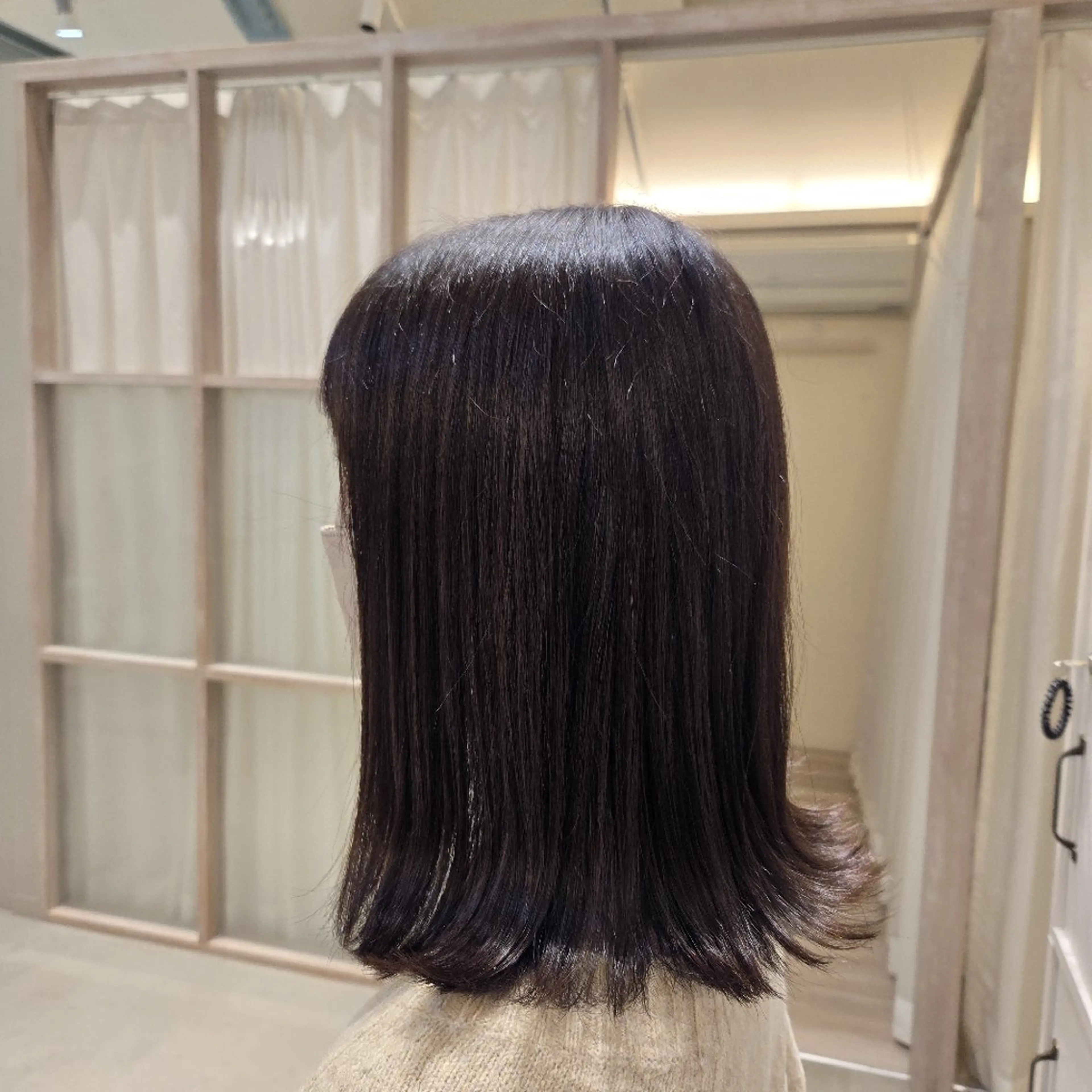 ミディアム 小峯 瑞貴のヘアスタイル