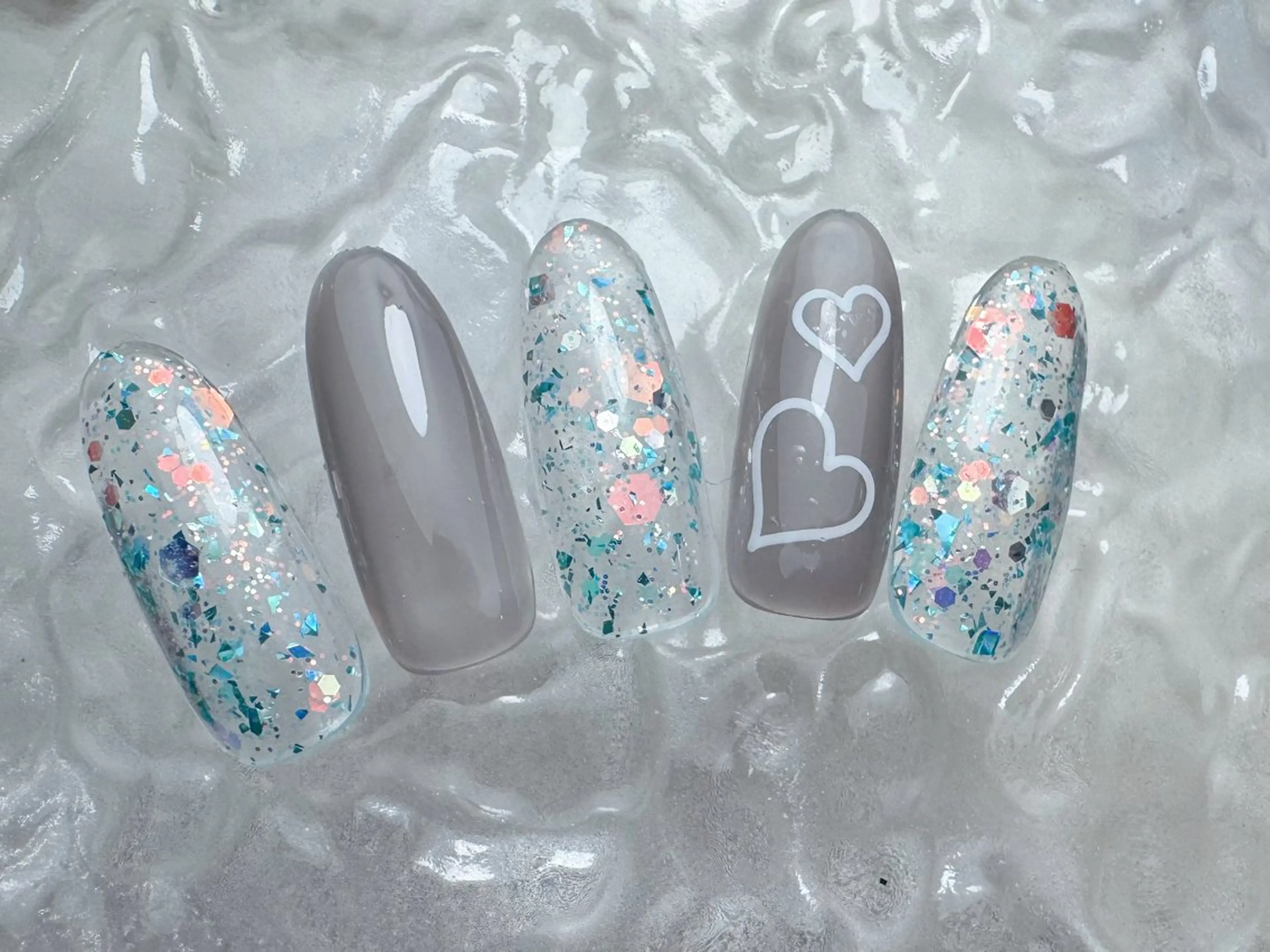 ネイル ハンドネイル マジック ミラーのネイルデザイン