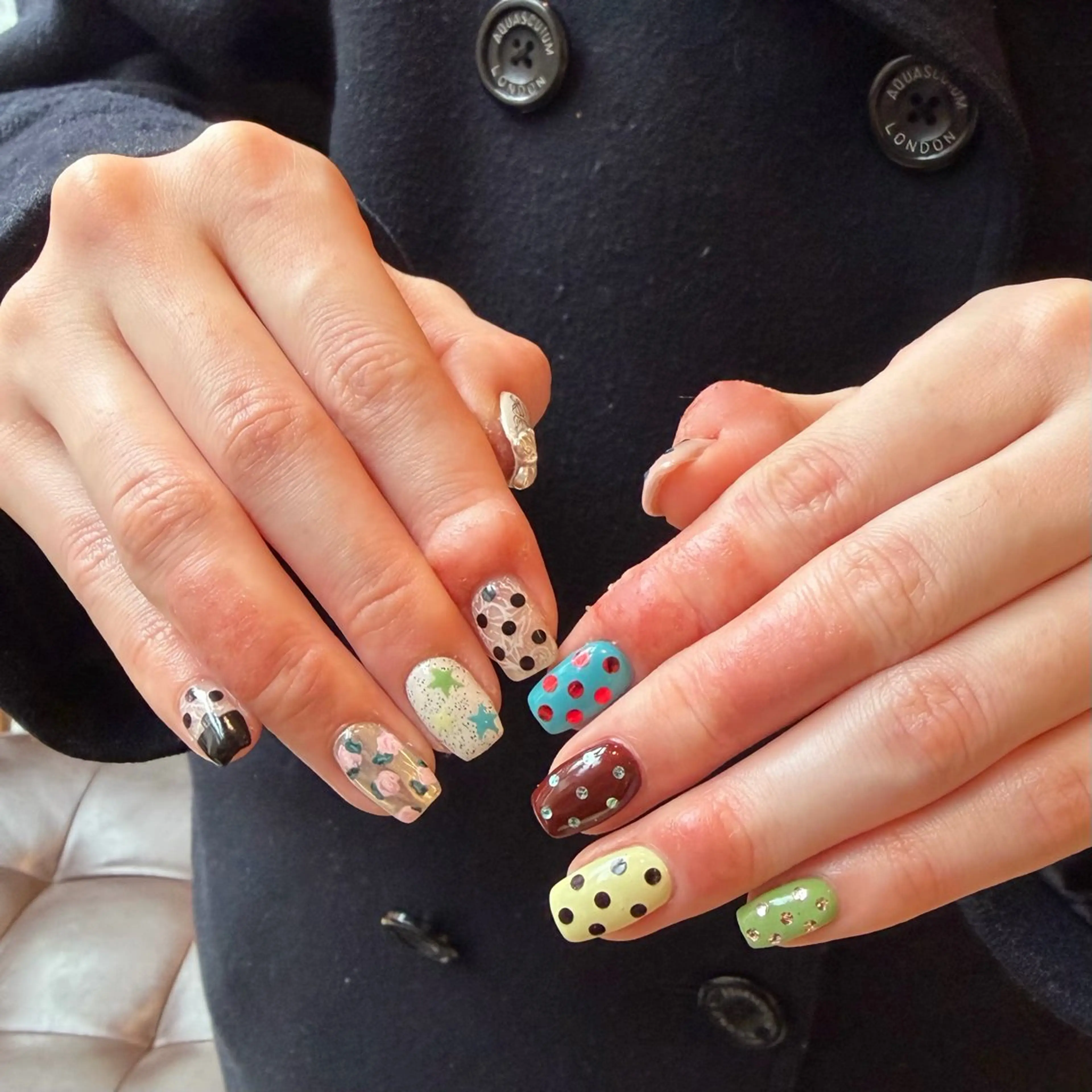 ネイル ハンドネイル Nail salon coffret あべの店所属・coffret. smpyのネイルデザイン