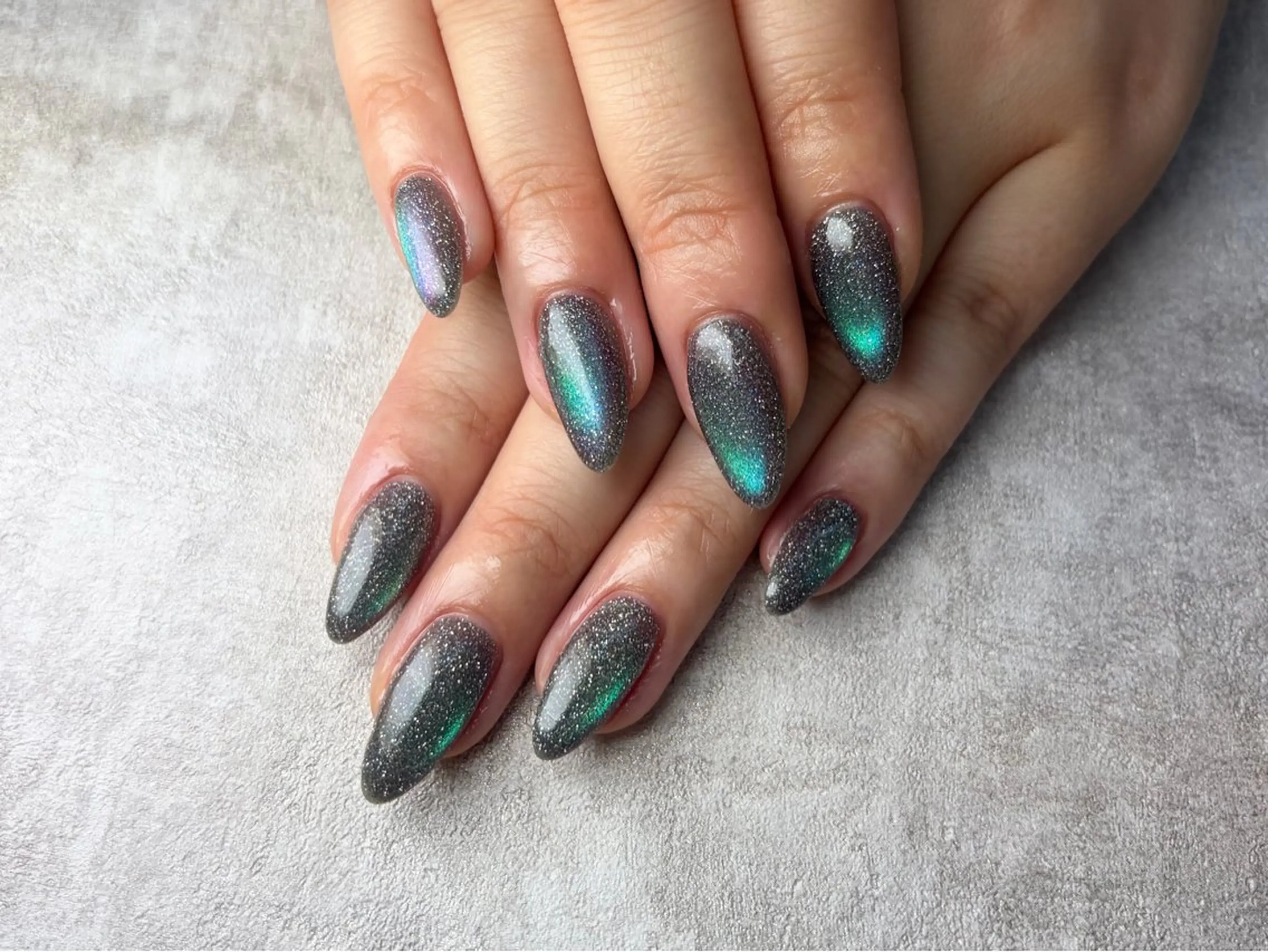 ネイル ハンドネイル Queennail 北堀江Yumiのネイルデザイン