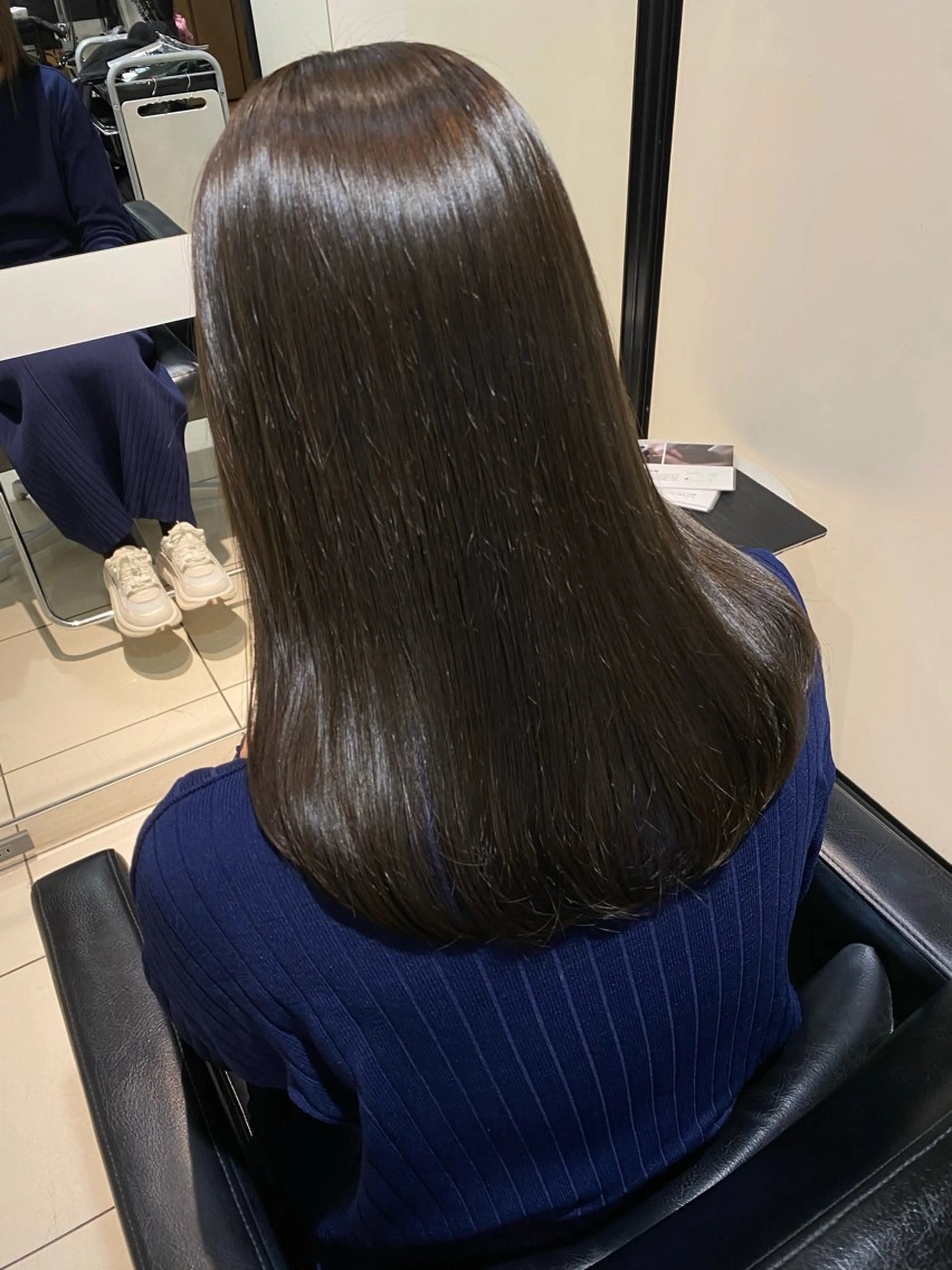 セミロング カラー ブリーチ グレージュ カット ヘアカラー トリートメント グレージュ/レイヤー /韓国ヘア/RISAのヘアスタイル