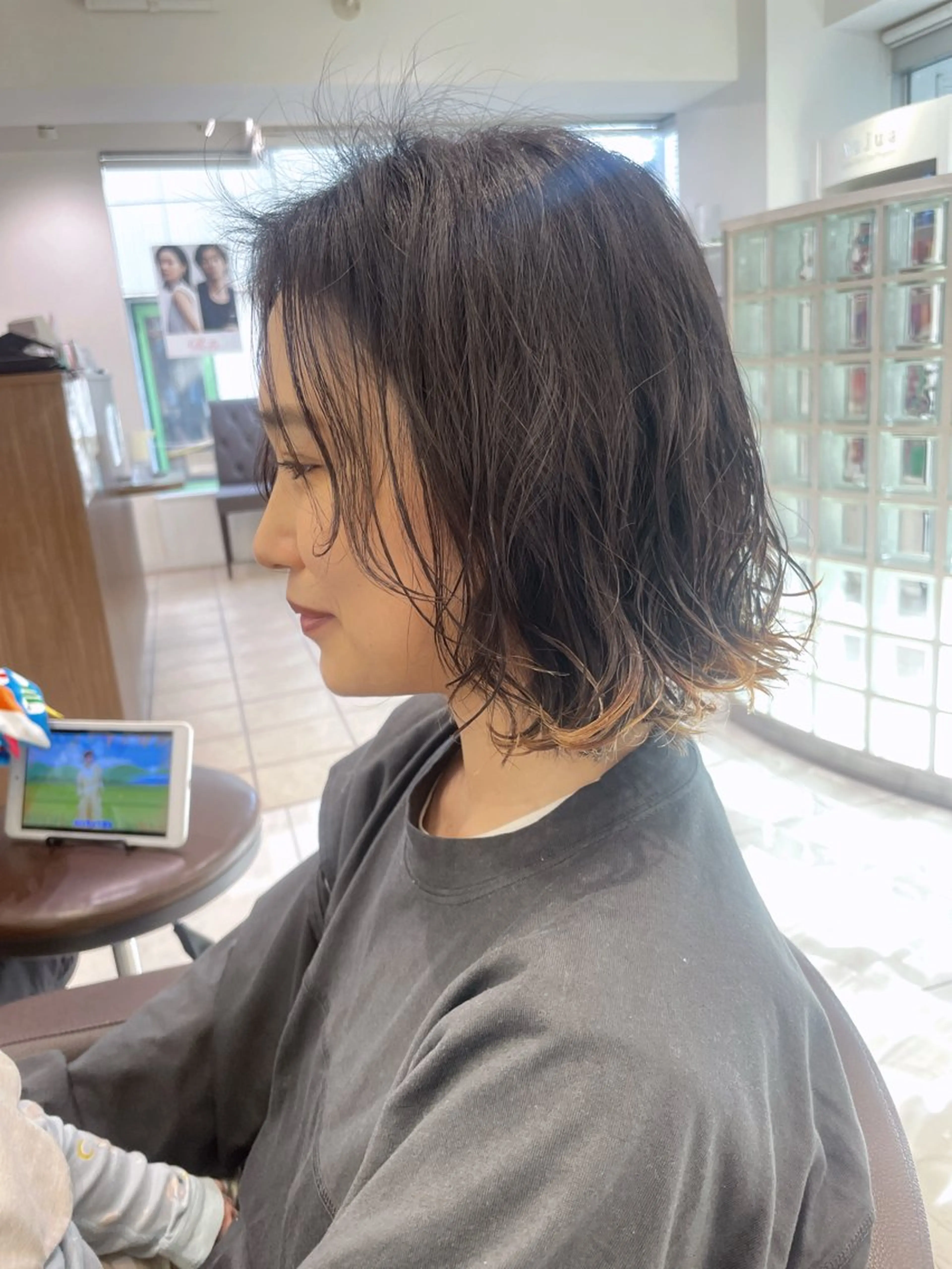 ミディアム パーマ ミディアムパーマ ニュアンスパーマ カット パーマ 福島成美/髪質改善 縮毛矯正/カラーのヘアスタイル