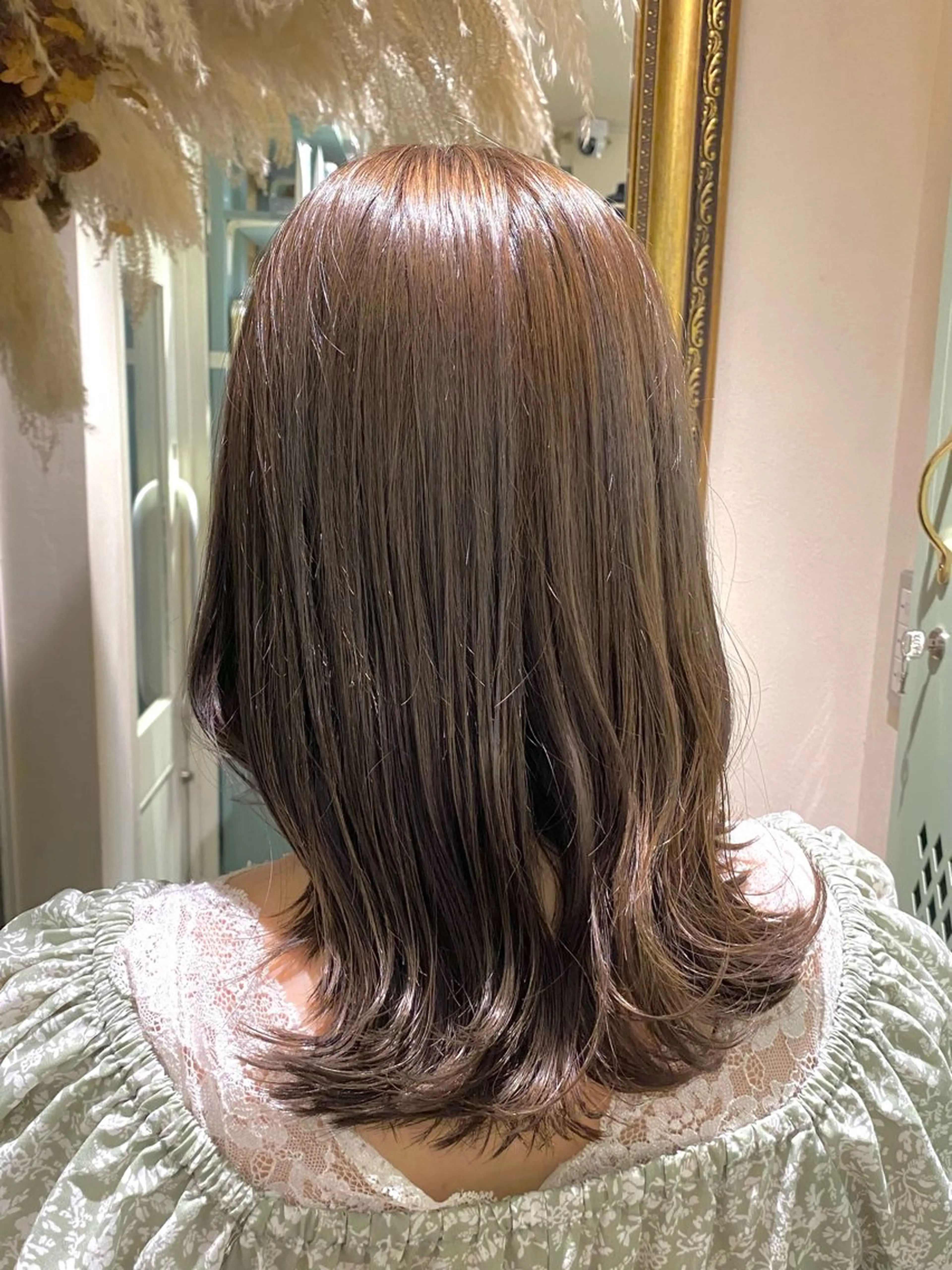 セミロング カラー ヘアカラー 透明感カラー/韓国 ヘア🩶yuri🩵のヘアスタイル