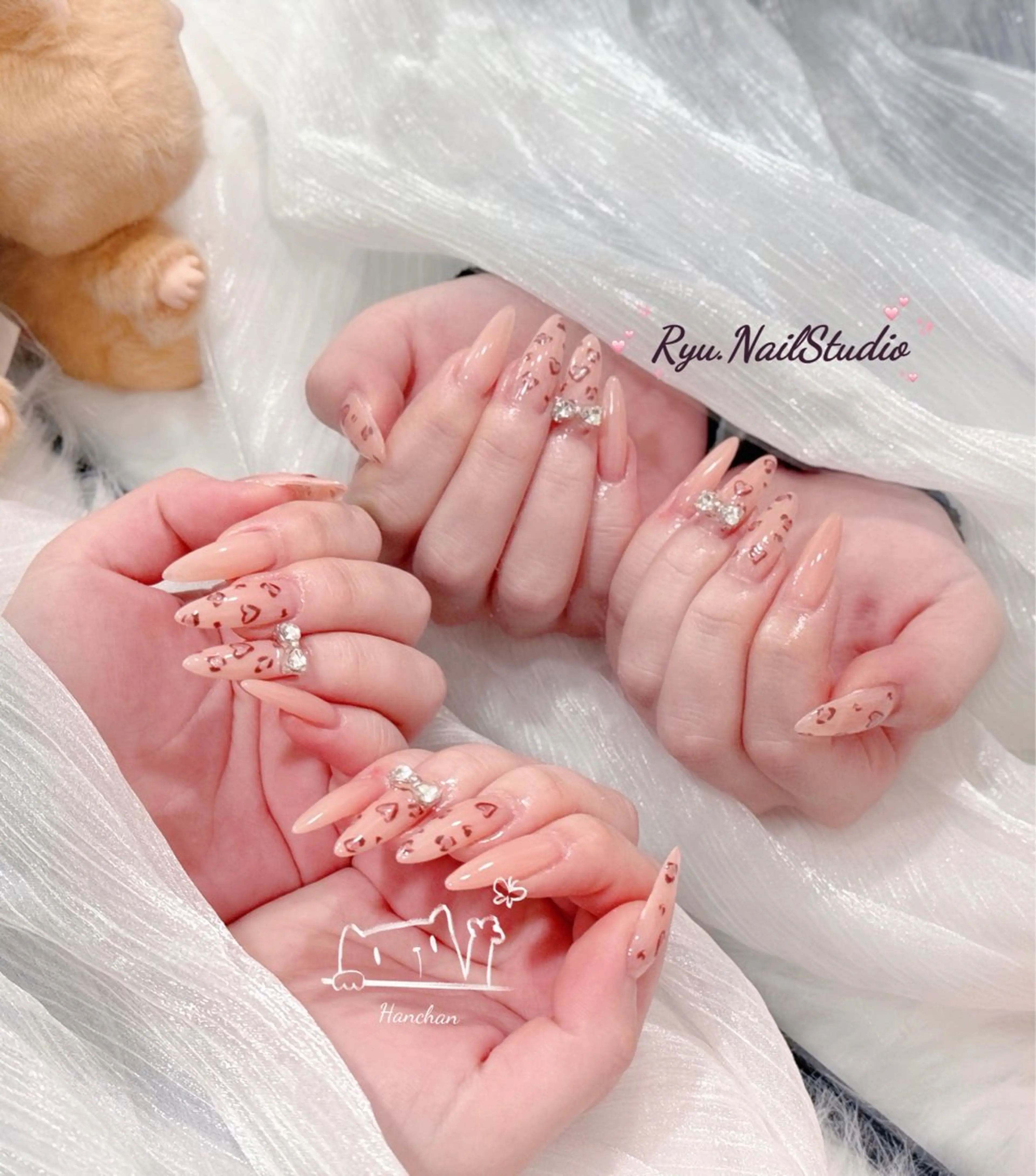 ネイル アートネイル ジェルネイル マグネットネイル ニュアンスネイル シンプルネイル ハンドネイル Ryu Nail Studio所属・Ryu nail studioのネイルデザイン