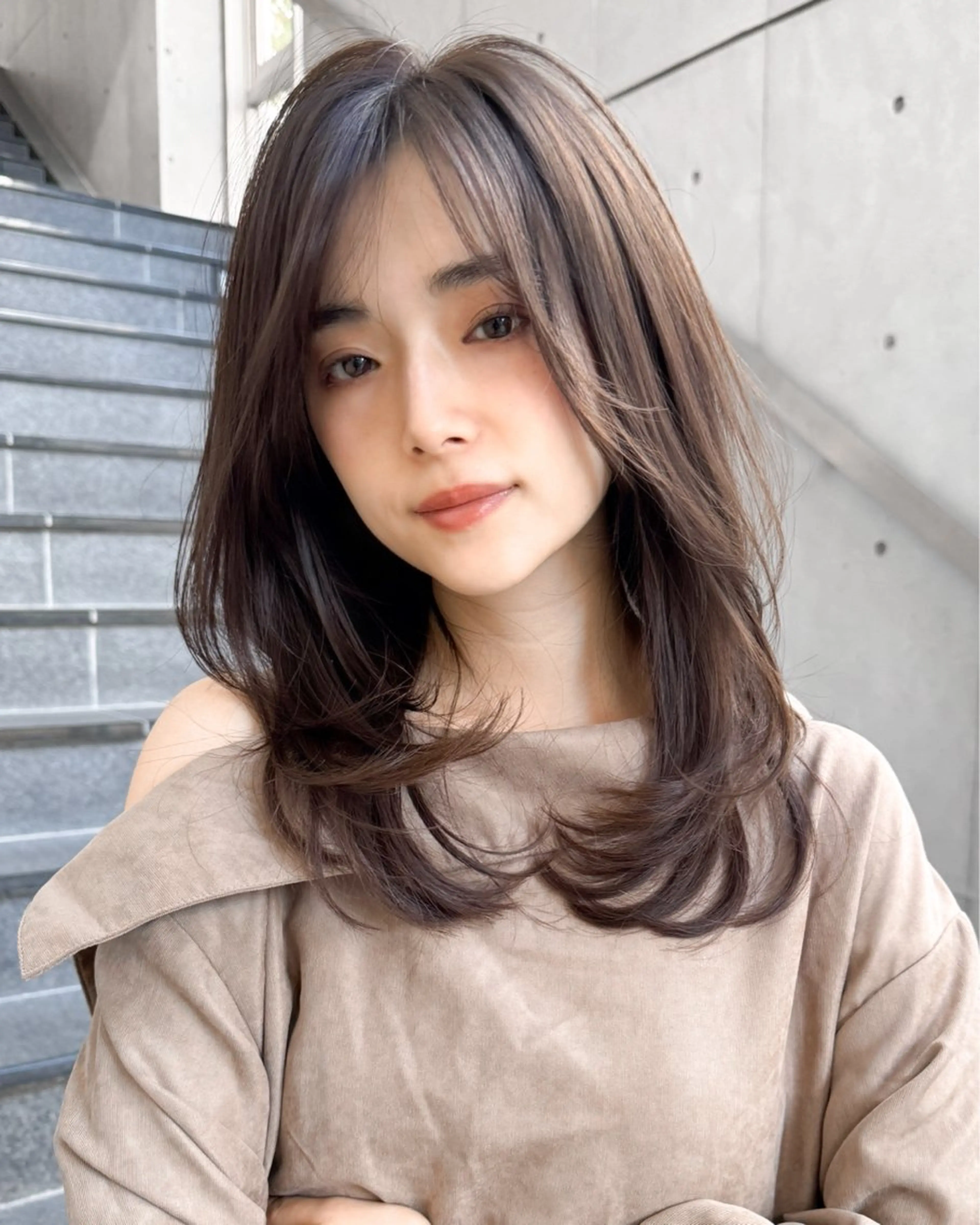 セミロング カラー 宮本 聖希のヘアスタイル