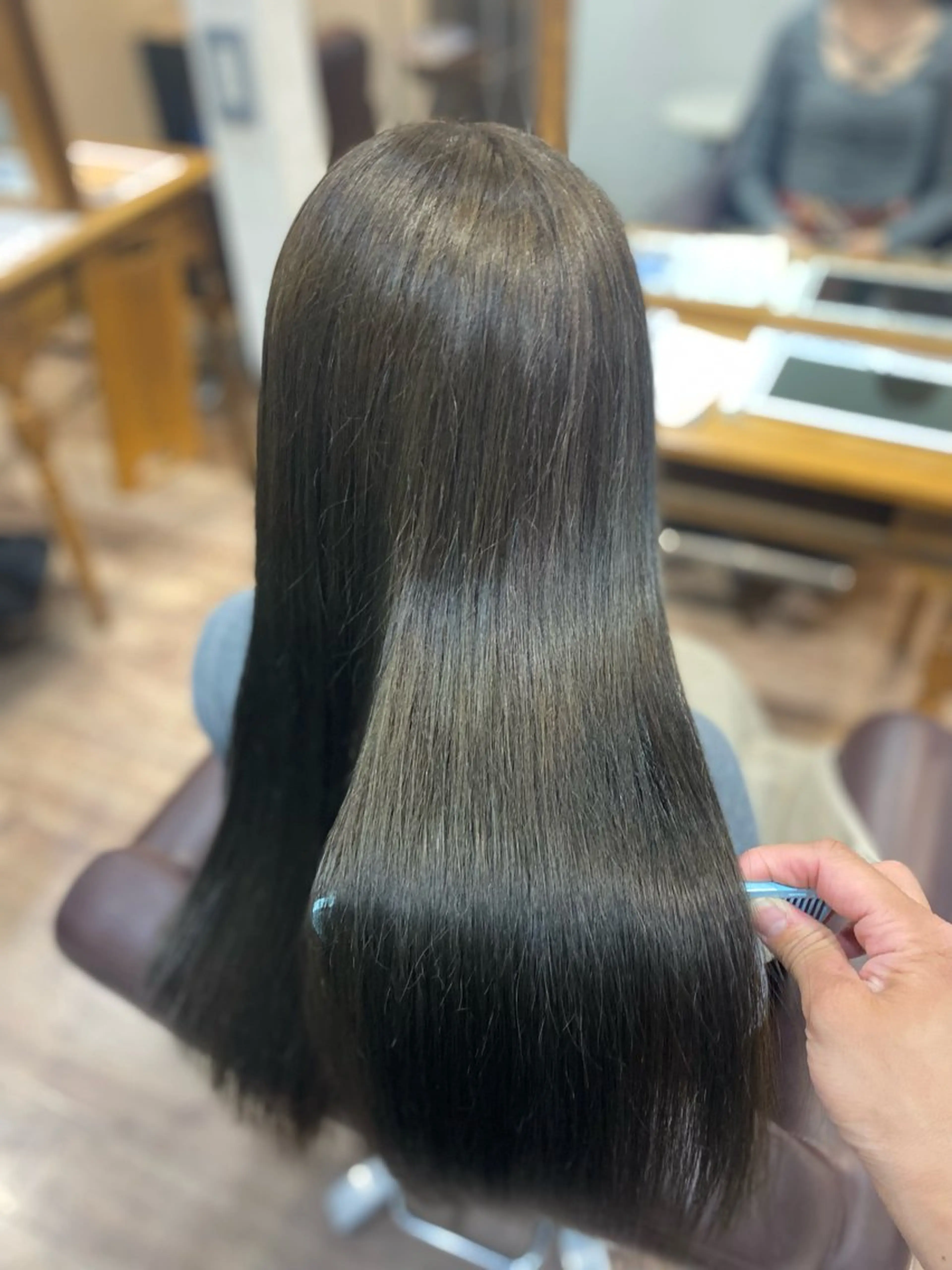 ロング トリートメント 美容室Limb所属・髪質改善/縮毛/小林 水葵のヘアスタイル