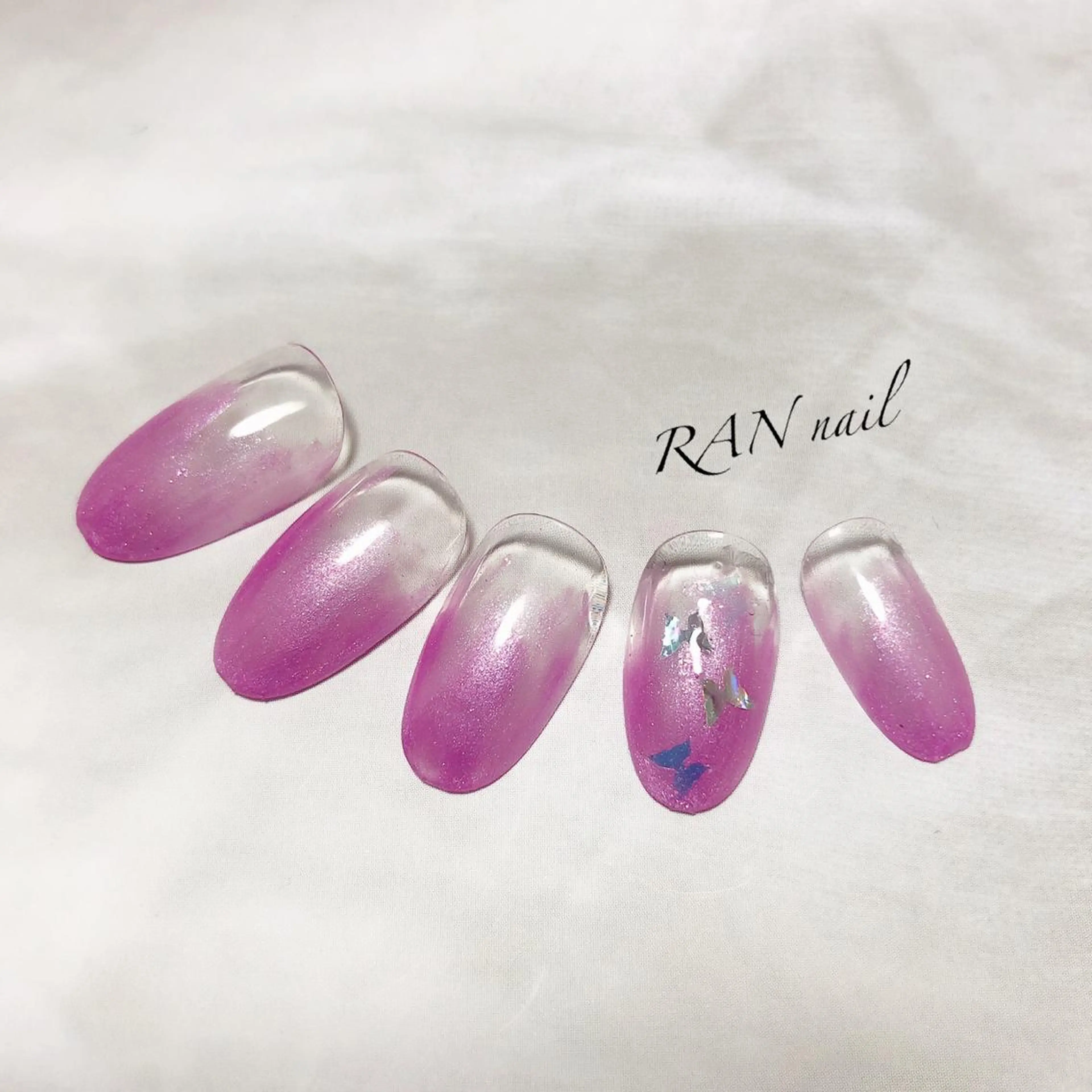 ネイル フットネイル フレンチネイル キラキラネイル ニュアンスネイル オフィスネイル RAN nailのネイルデザイン