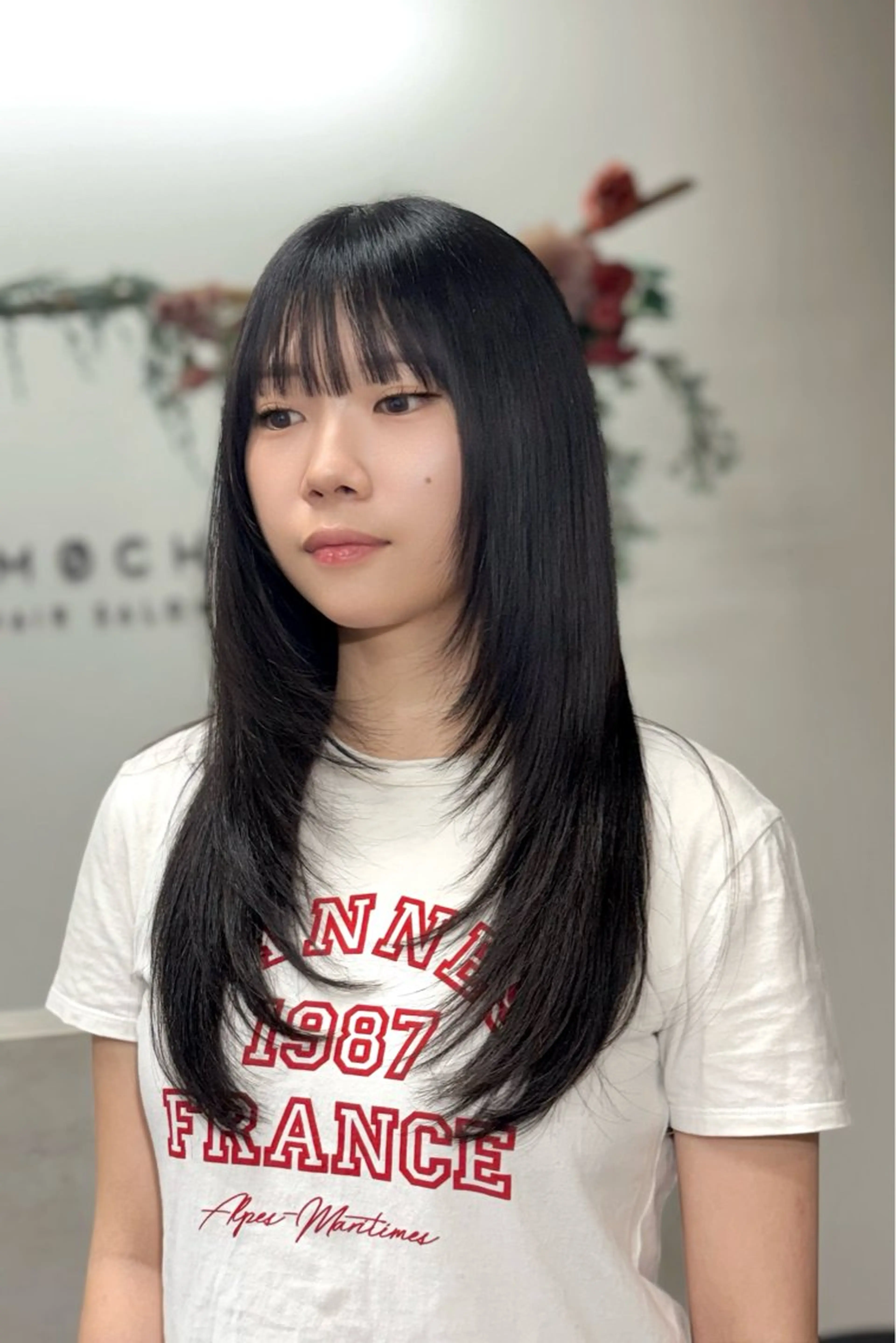セミロング レイヤーカット カット omocha umiのヘアスタイル