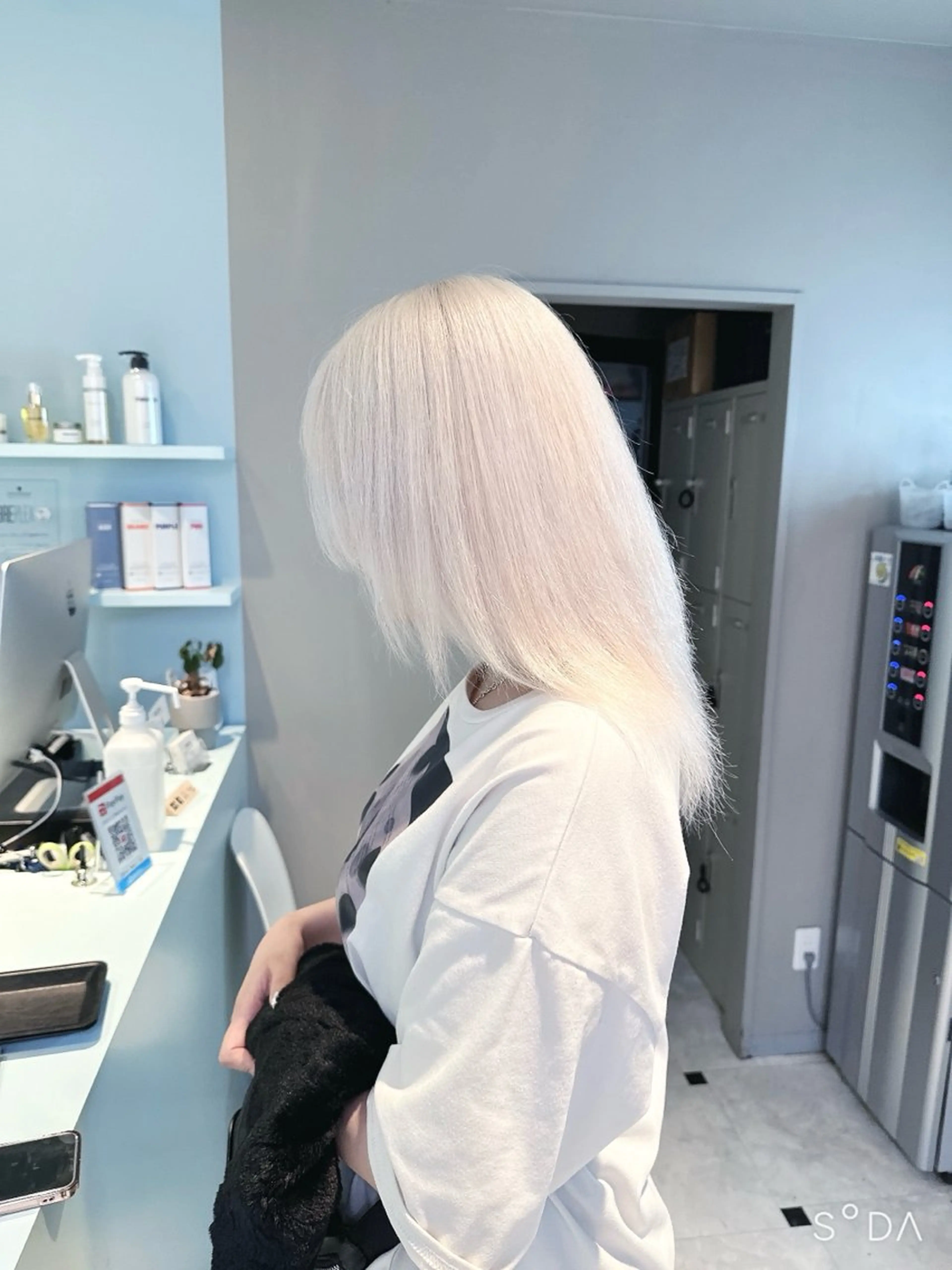 セミロング カラー ヘアカラー ヘッドスパ ヘアセット 🪄池袋ハイトーン 🪄ブリーチカラーのヘアスタイル