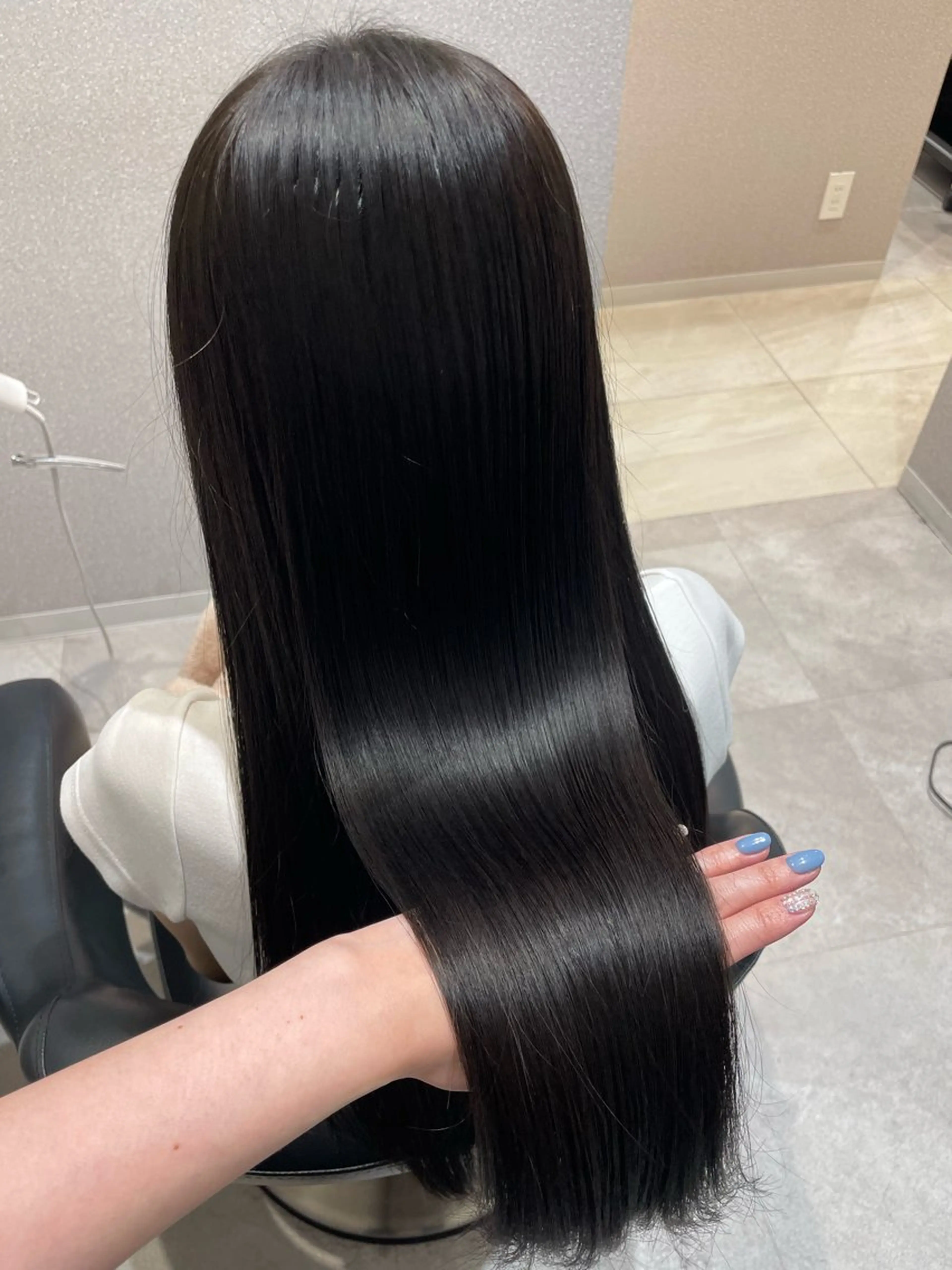 ロング ロングレイヤー 髪質改善 レイヤーカット ロング トリートメント カット ヘアカラー トリートメント ❤︎︎韓国ヘア❤︎︎ 𝑺𝒉𝒊𝒉𝒐のヘアスタイル