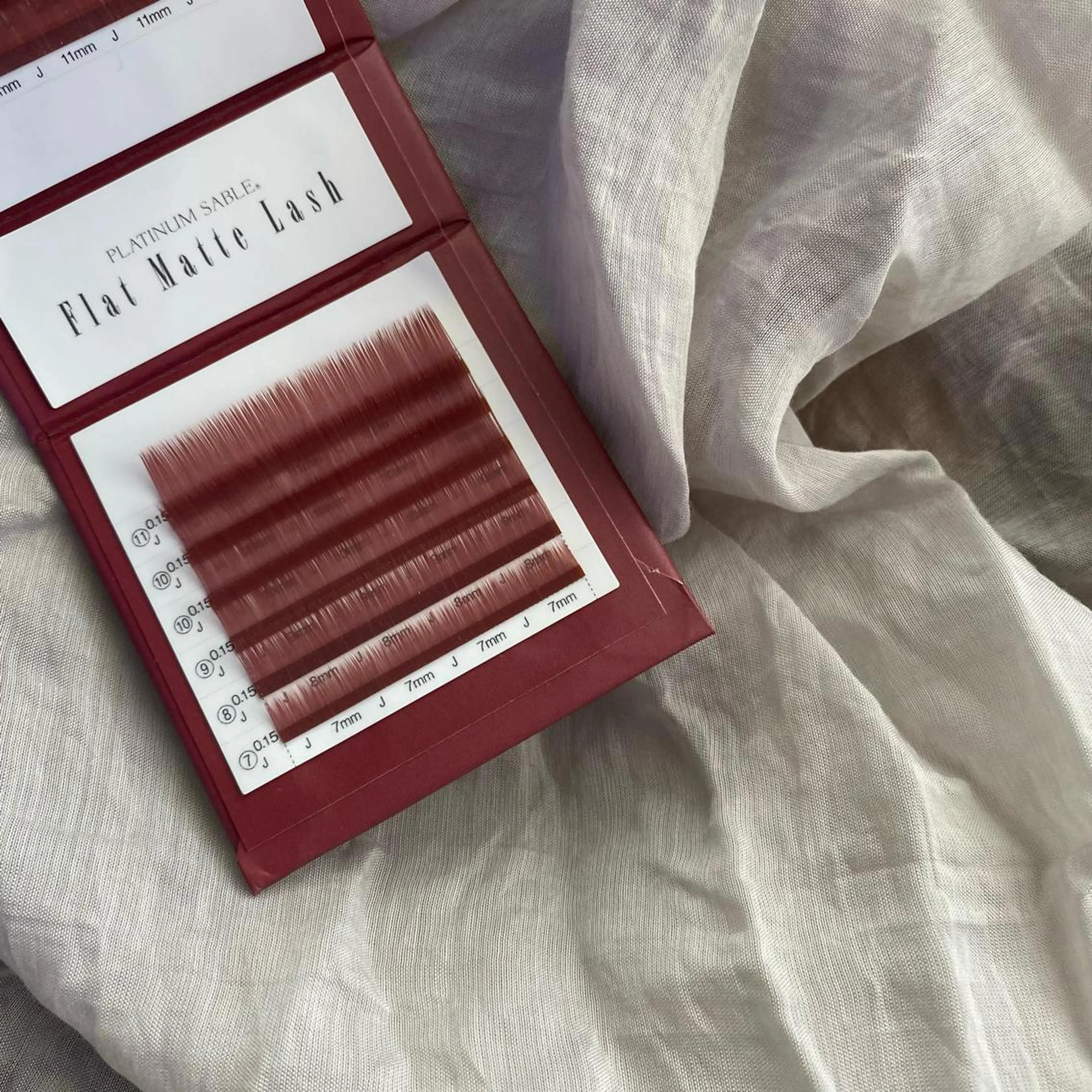 マツエク・マツパ バインドロック カラーマツエク フラットラッシュ マツエク RIVET furukawaのマツエク・マツパデザイン