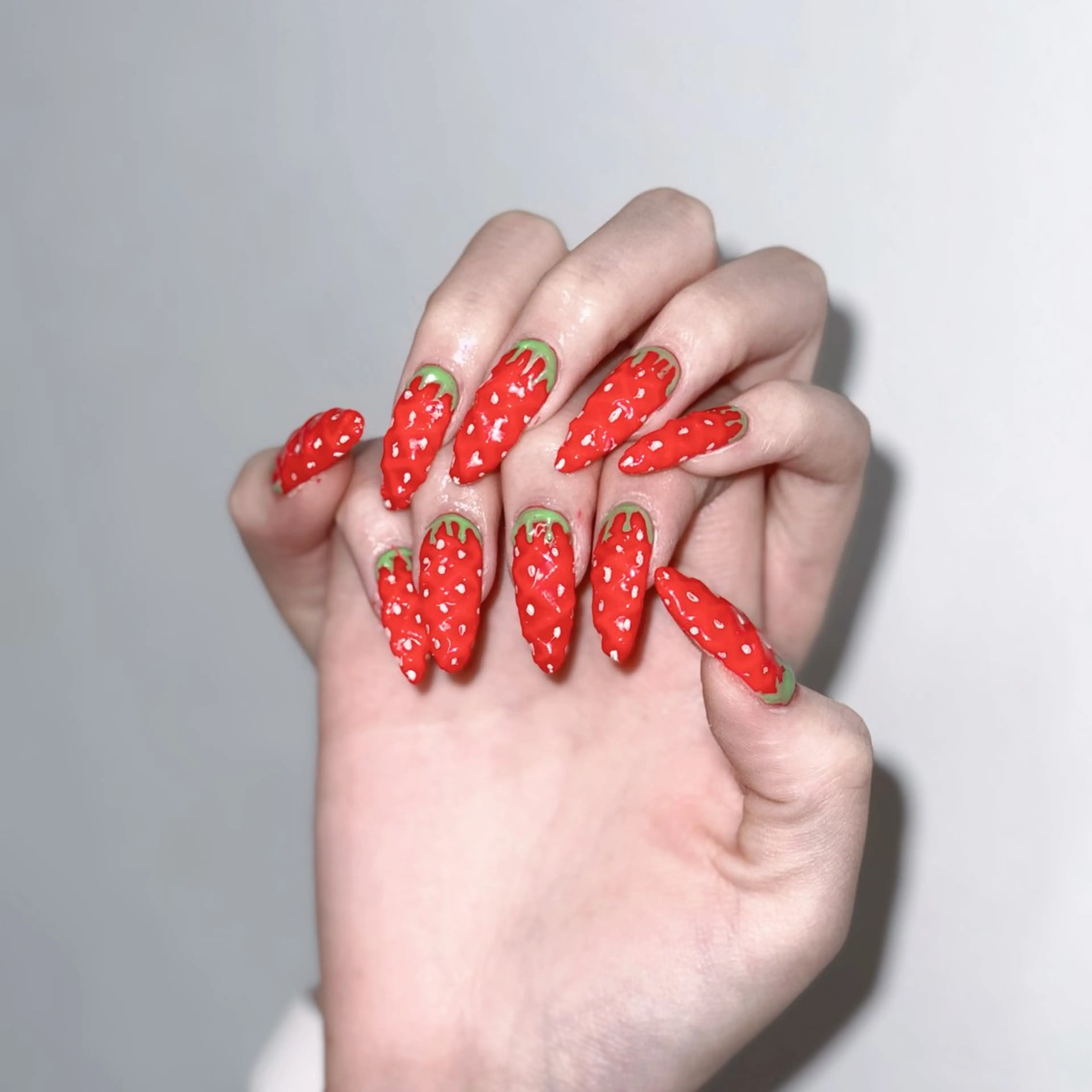 ネイル 濱田 杏奈のネイルデザイン