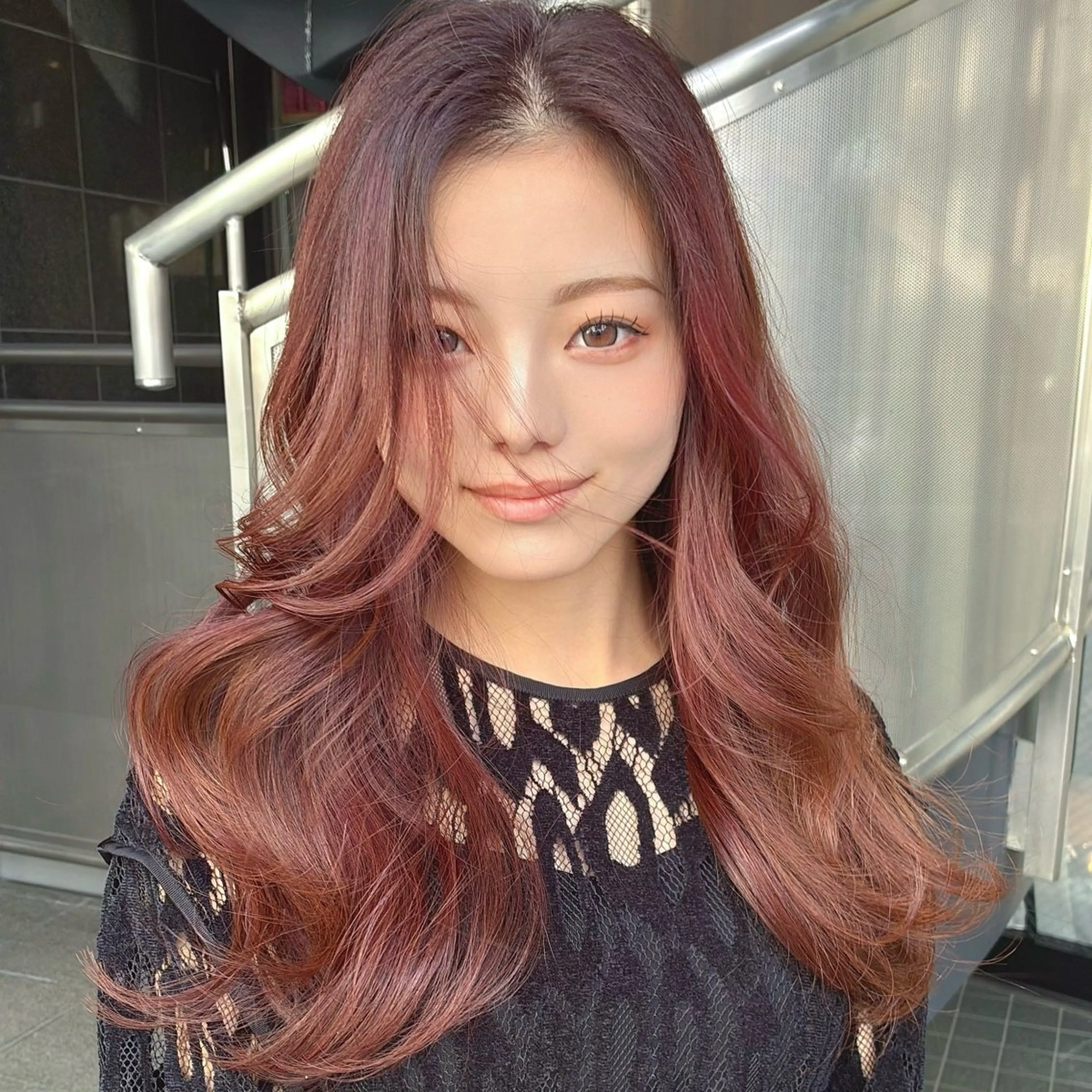 ロング レイヤーカット ロング カット ヘアカラー calna 古賀 菜摘のヘアスタイル