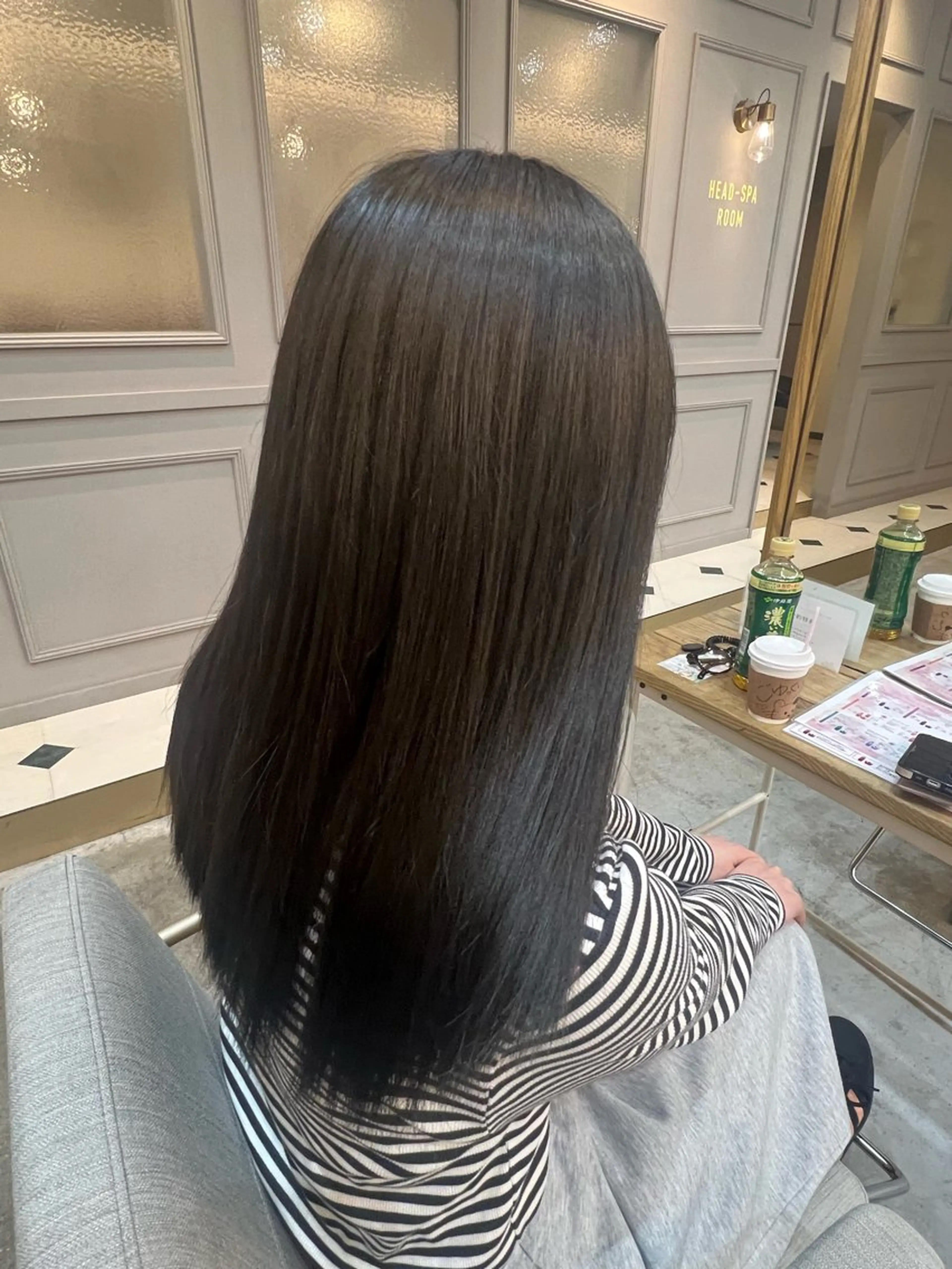 カラー グレージュ オリーブグレージュ オリーブグレー 津田 幸穂のヘアスタイル