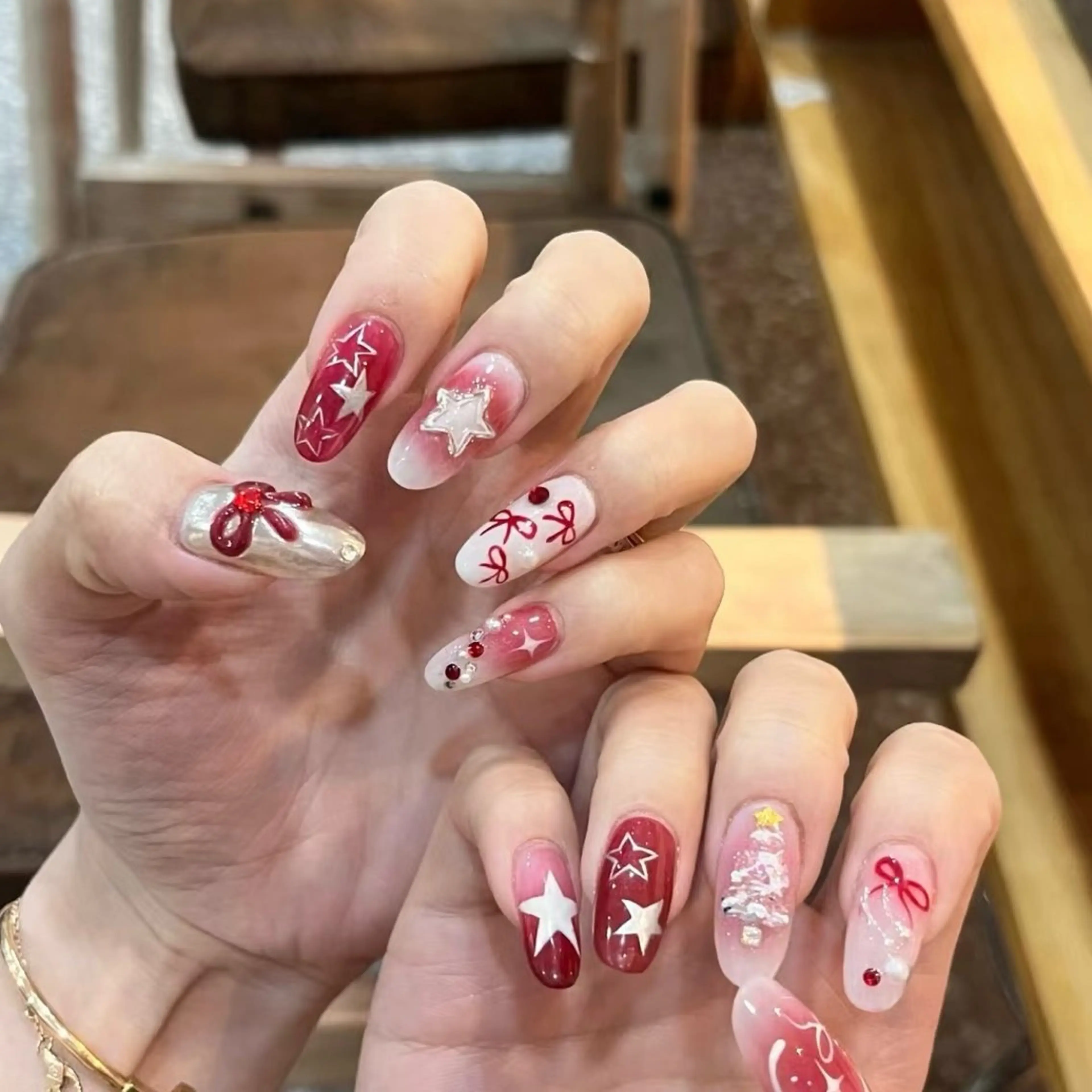 ネイル 成人式 大理石ネイル(マーブル) ネイルチップ 冬ネイル クリスマス ハンドネイル MoMoA Nail ネイル長さ出し専門店のネイルデザイン