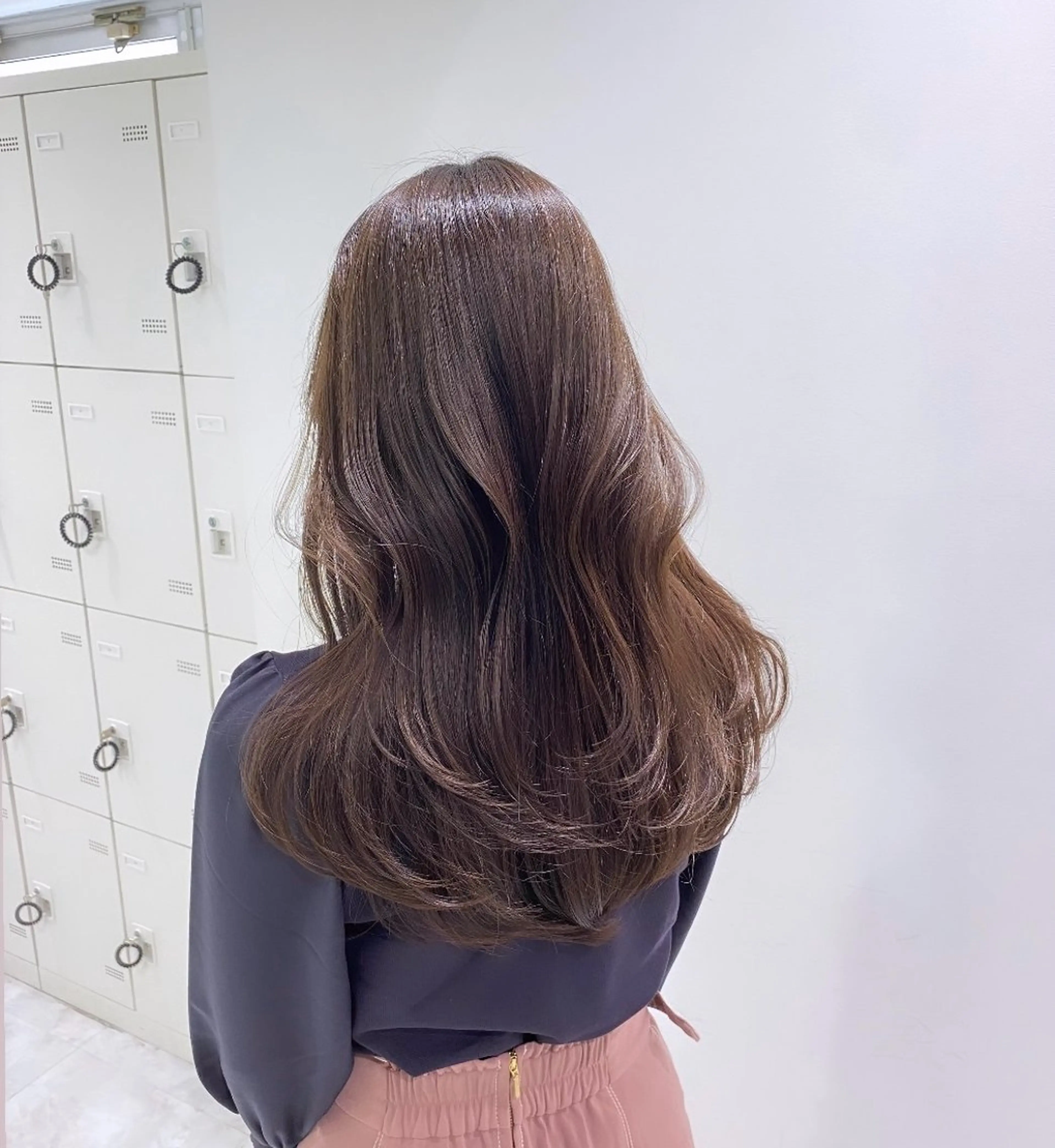 ロング ヘアカラー ヘッドスパ ヘアセット 縮毛/ダブルカラー 🦋ベージュヘア🦋のヘアスタイル