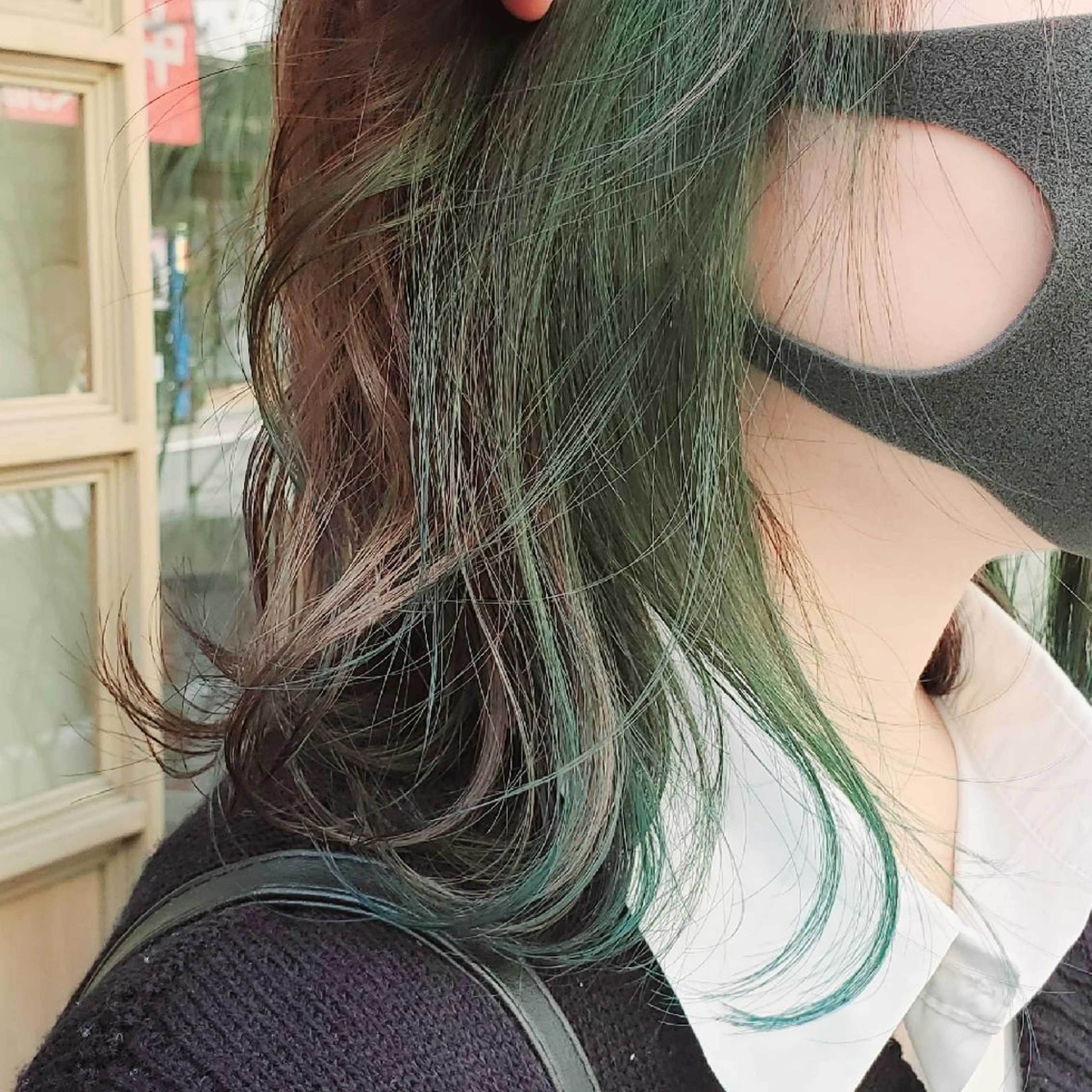 カラー セミロング イヤリングカラー ハイトーンカラー CREA板橋/ 高橋諒一のヘアスタイル